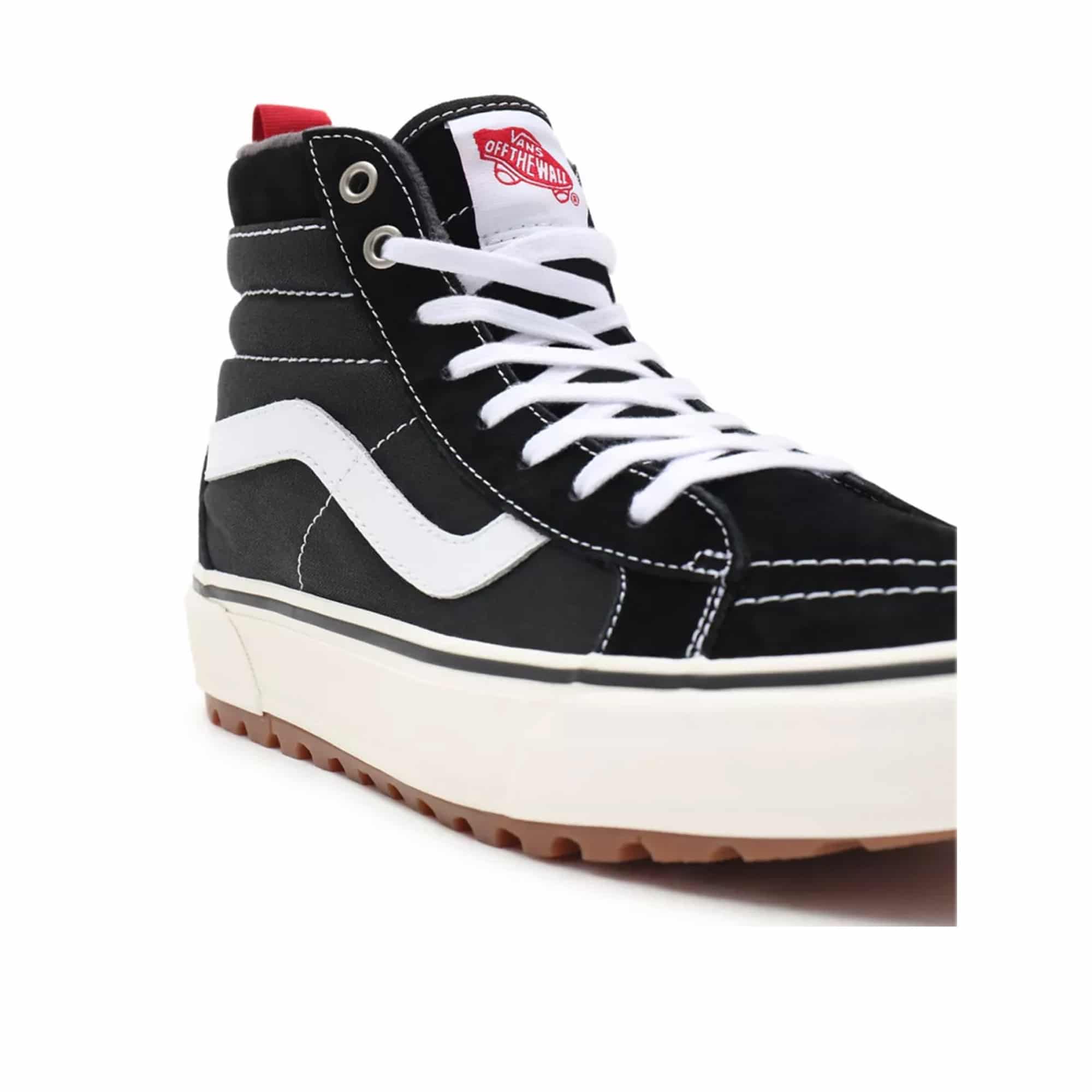 https://admin.plaze-shop.de/wp-content/uploads/2021/11/Vans_VN0A5HZY6B_SK8Hi_MTE_plaze-shop_3-1.jpg