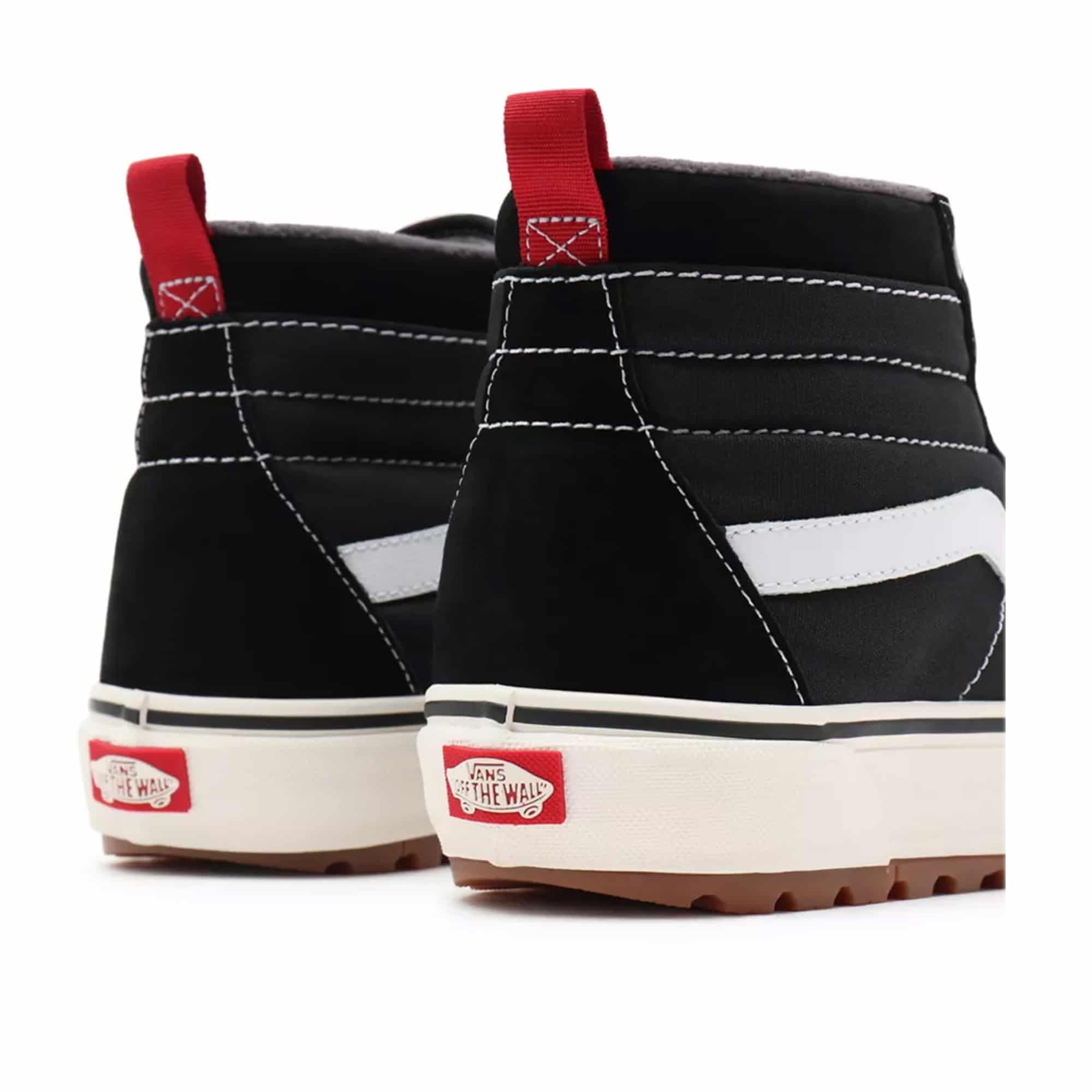 https://admin.plaze-shop.de/wp-content/uploads/2021/11/Vans_VN0A5HZY6B_SK8Hi_MTE_plaze-shop_4-1.jpg