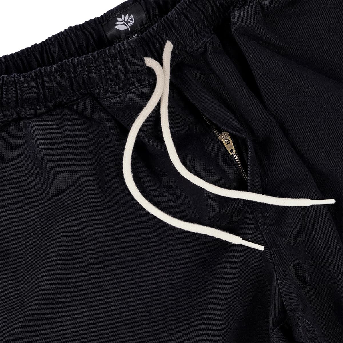 https://admin.plaze-shop.de/wp-content/uploads/2022/06/Magenta_Loose_Pants_Black_plaze-shop_5.jpg