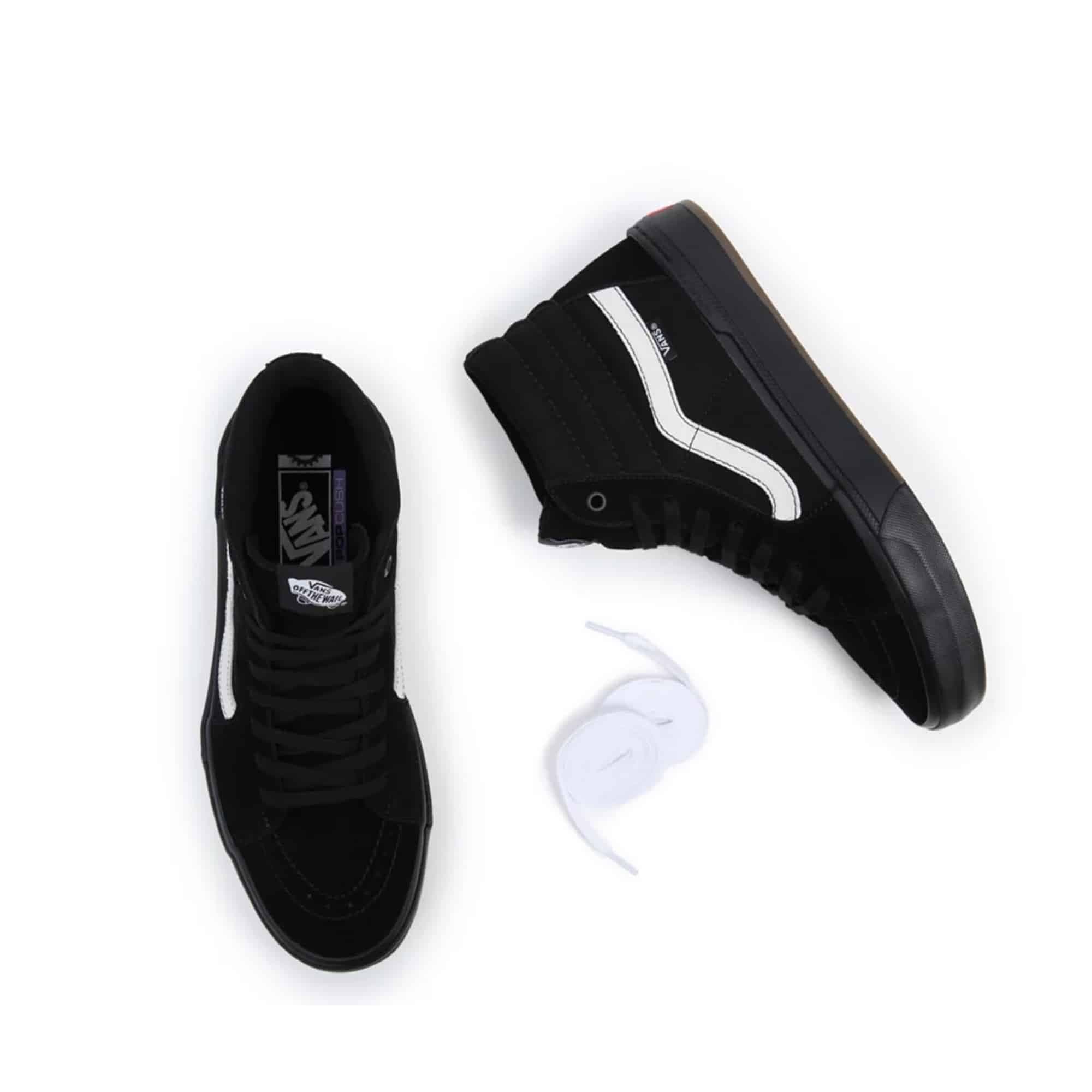 https://admin.plaze-shop.de/wp-content/uploads/2022/08/Vans_BMX_Sk8_Hi_Black_Black_plaze-shop_3.jpg