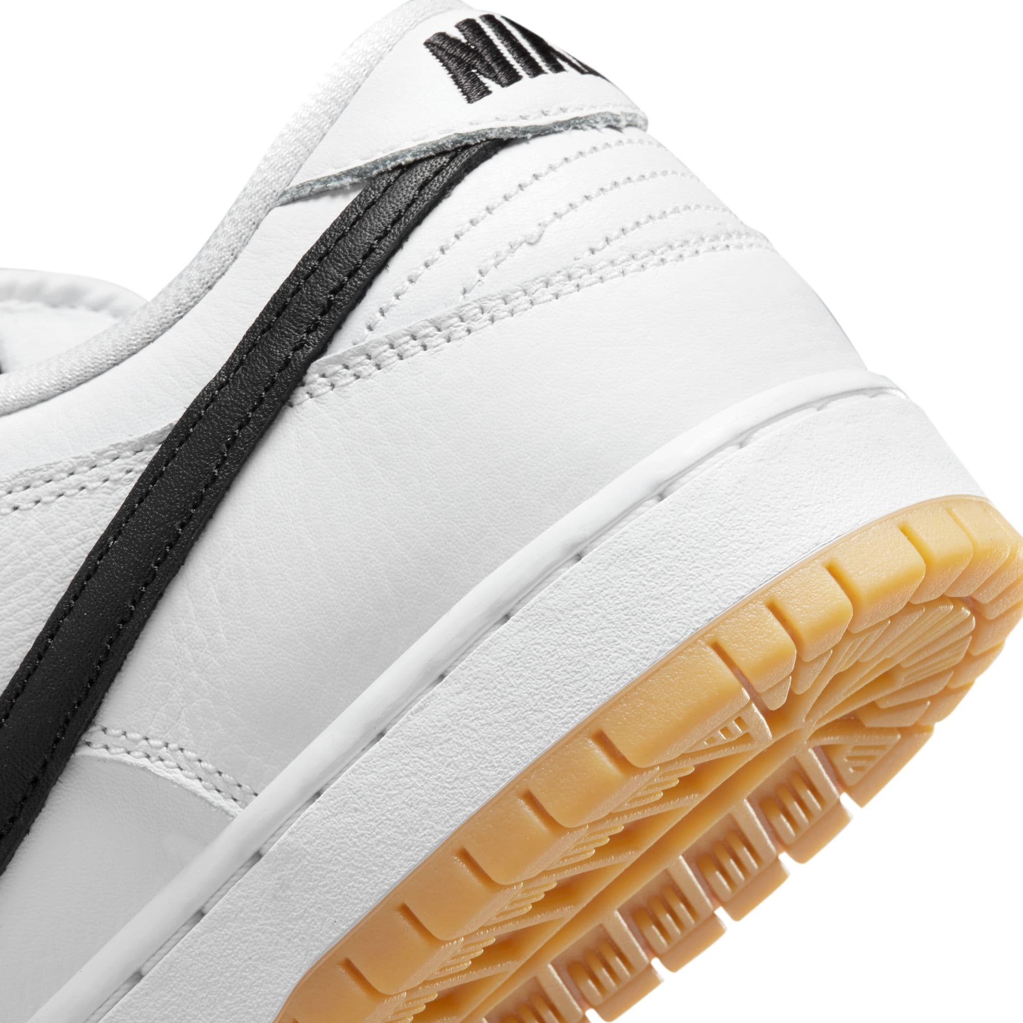 https://admin.plaze-shop.de/wp-content/uploads/2023/05/NikeSB_CD2563-101_plaze-shop_6.jpeg