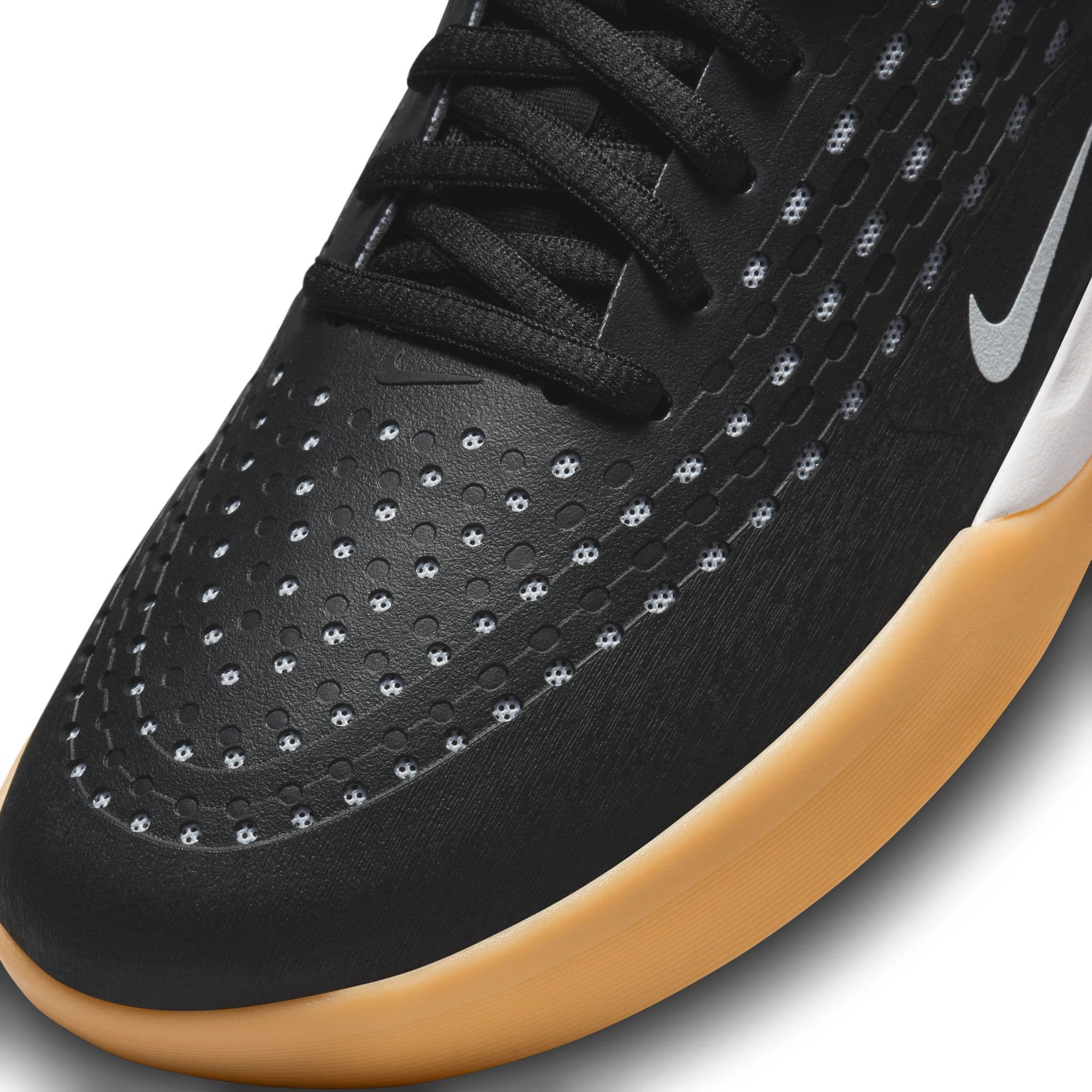 https://admin.plaze-shop.de/wp-content/uploads/2023/06/NIkeSB_Nyjah_DV7896_001_plaze-shop_4.jpeg