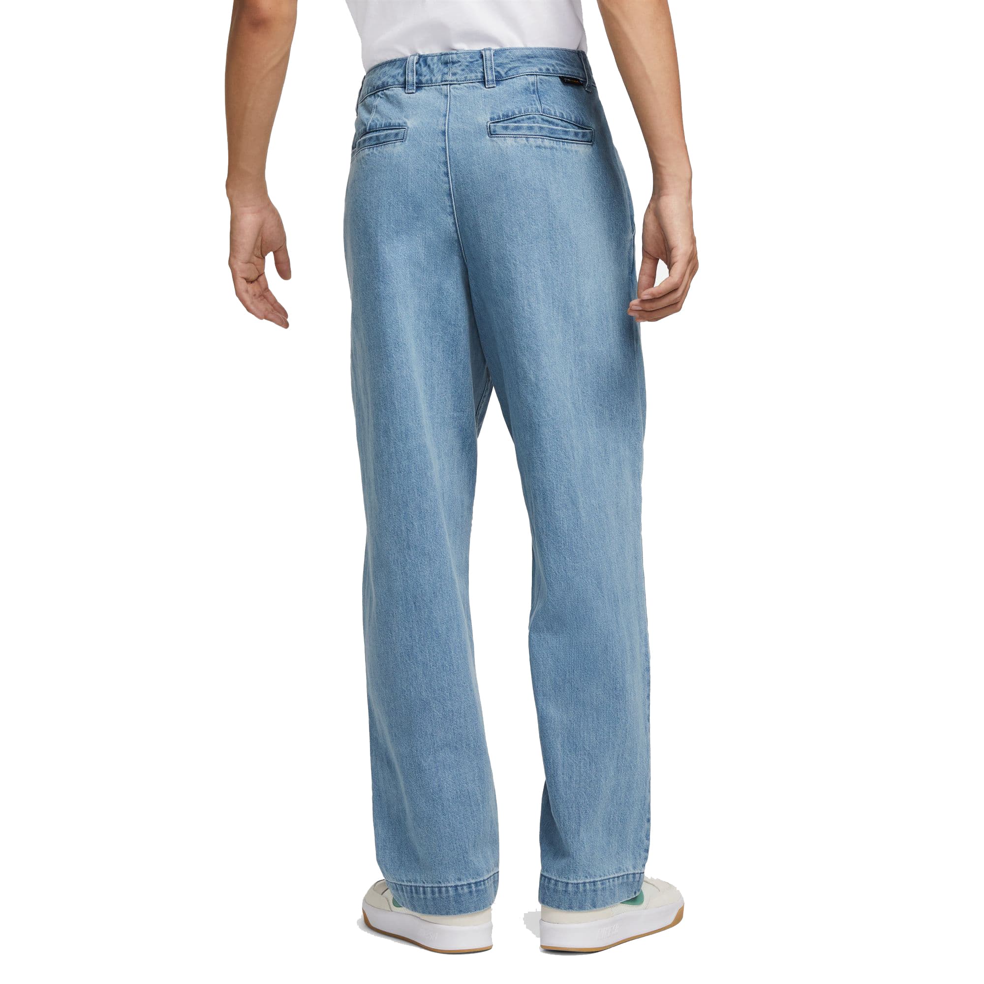 https://admin.plaze-shop.de/wp-content/uploads/2023/07/NikeSB_DV8917-493_plaze-2.jpeg