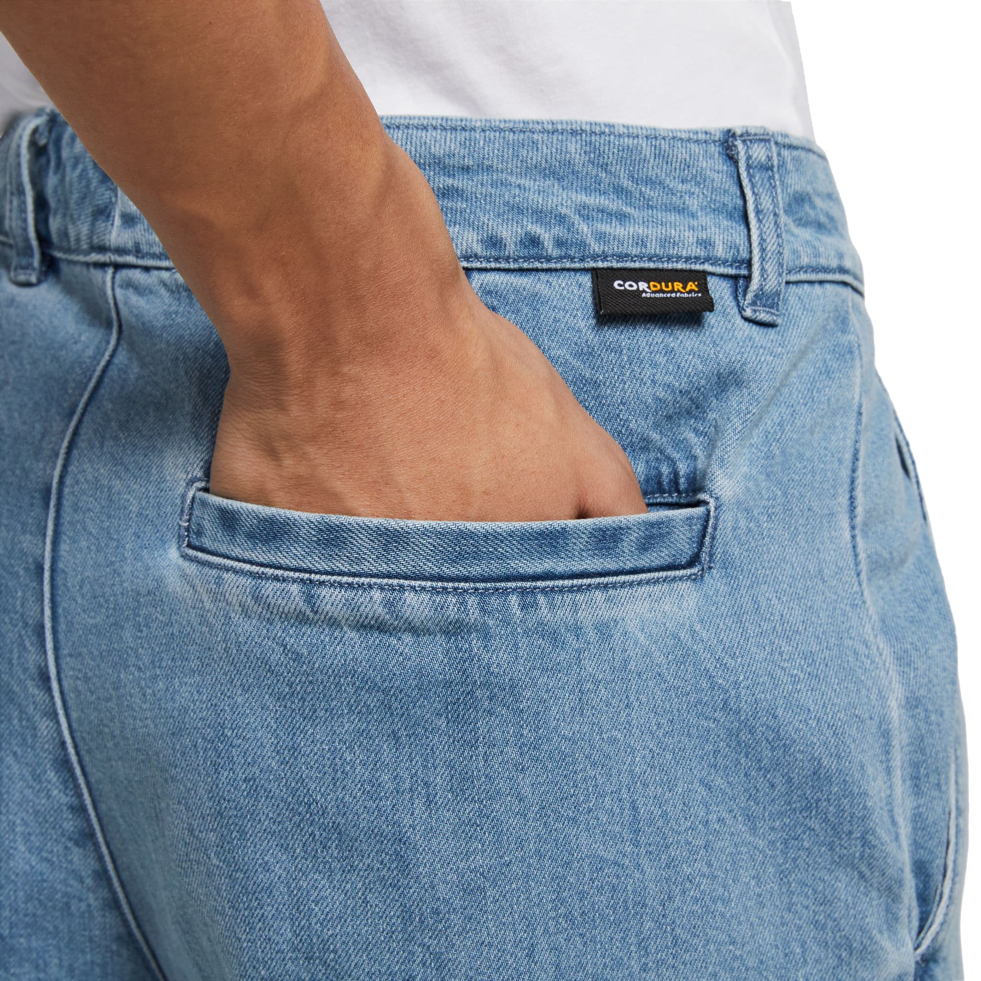 https://admin.plaze-shop.de/wp-content/uploads/2023/07/NikeSB_DV8917-493_plaze-shop_5.jpeg