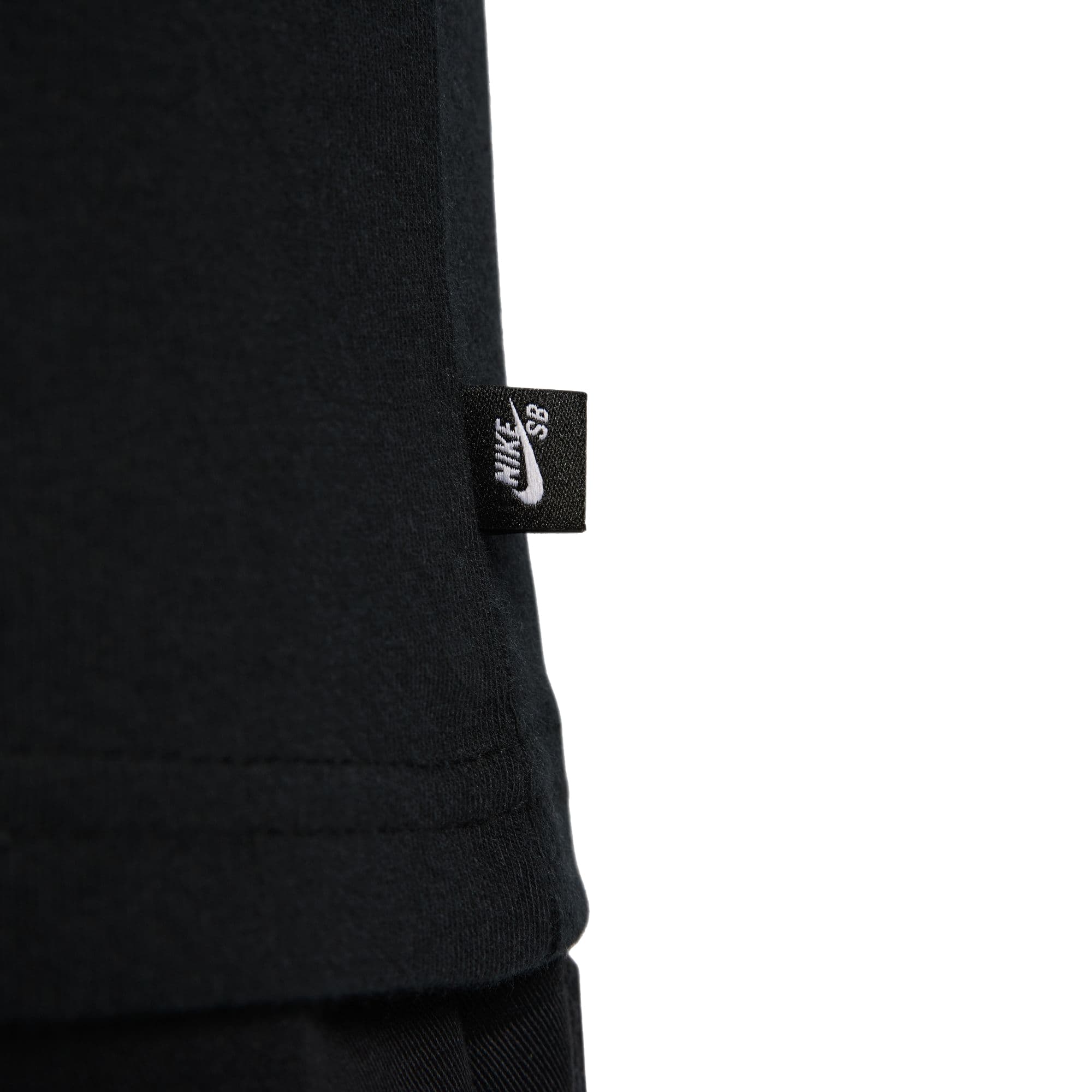 https://admin.plaze-shop.de/wp-content/uploads/2023/07/NikeSB_FJ1139-010_plaze-shop_4.jpeg