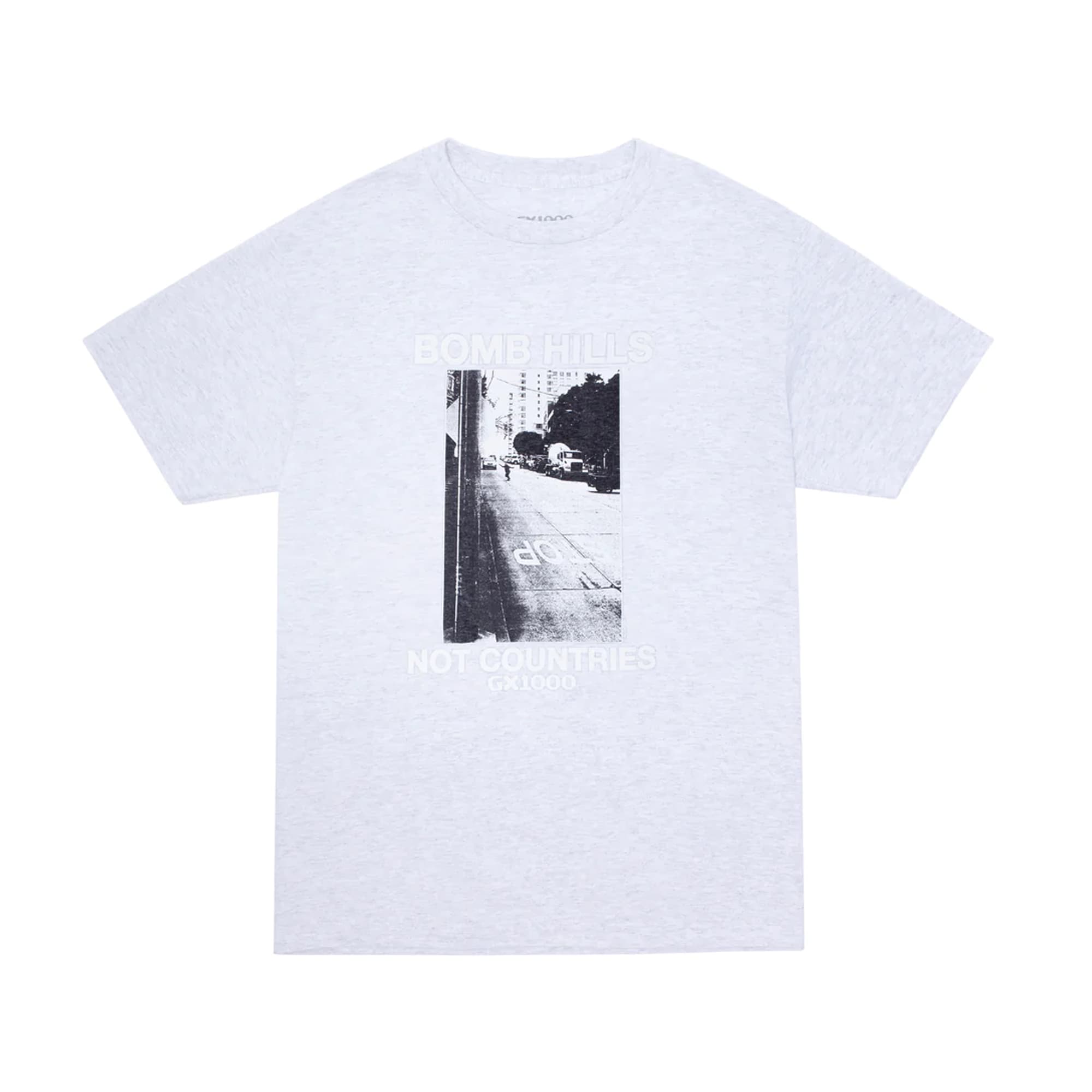 https://admin.plaze-shop.de/wp-content/uploads/2023/08/GX1000_Bomb_HIlls_Tee_Grey_plaze-shop_1.webp