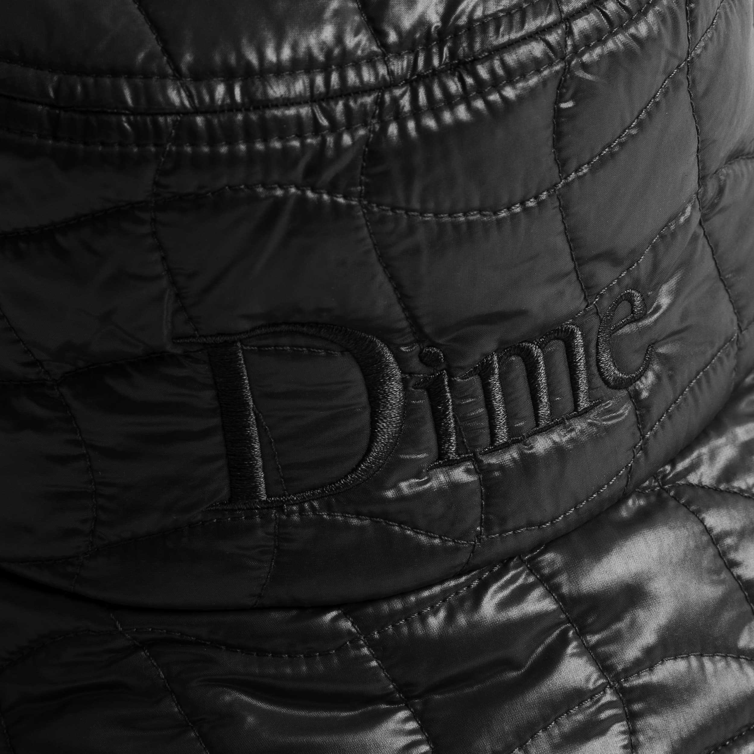 https://admin.plaze-shop.de/wp-content/uploads/2023/09/Dime_Bucket_Hat_plaze-shop_2.jpg