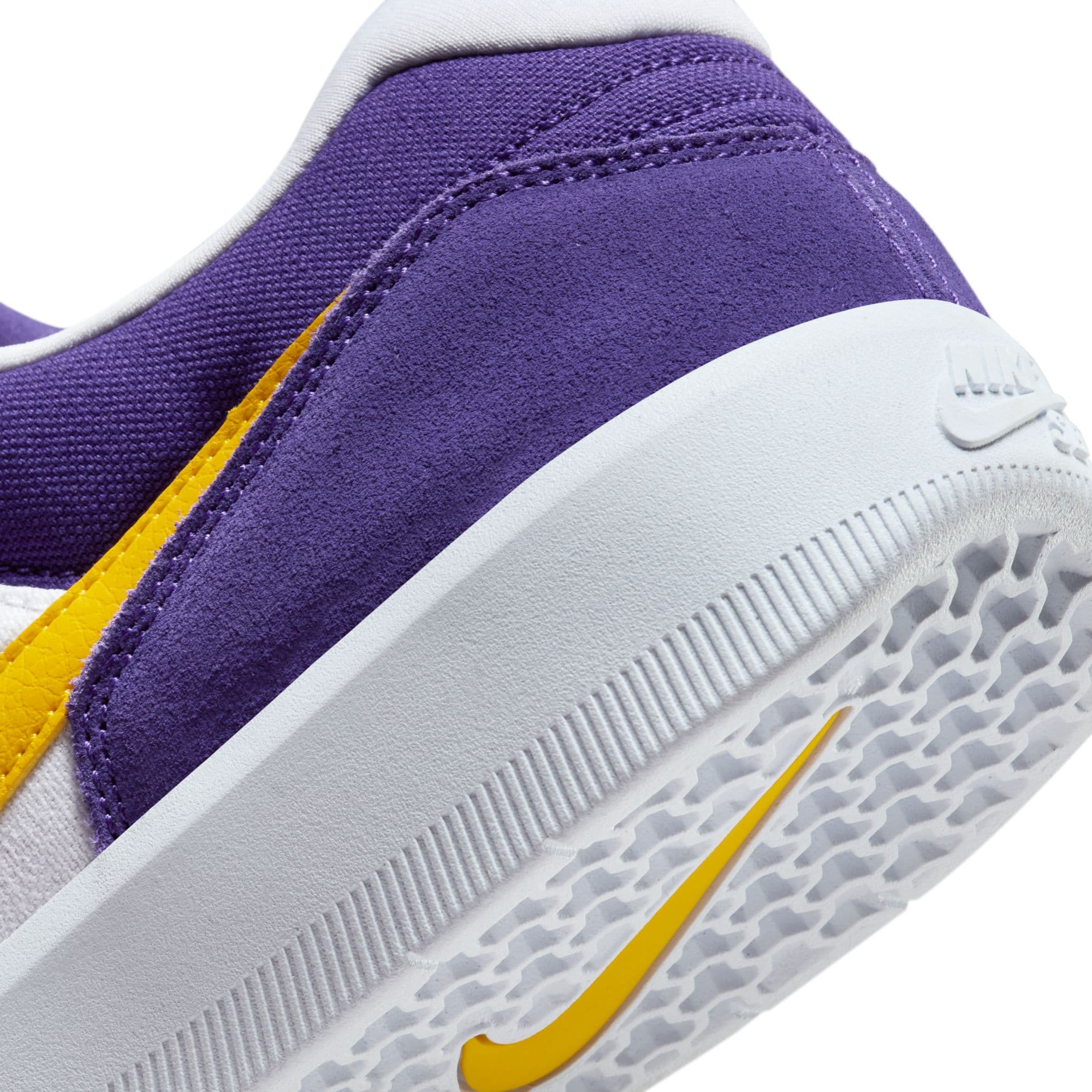 https://admin.plaze-shop.de/wp-content/uploads/2023/09/NikeSB_Force58_DV5477_500_plaze-shop_4.jpeg