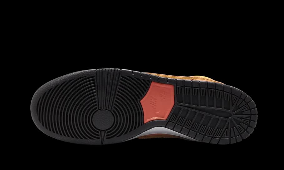 https://admin.plaze-shop.de/wp-content/uploads/2023/10/NikeSB_Dunk_High_Pro_plaze-shop_4.webp