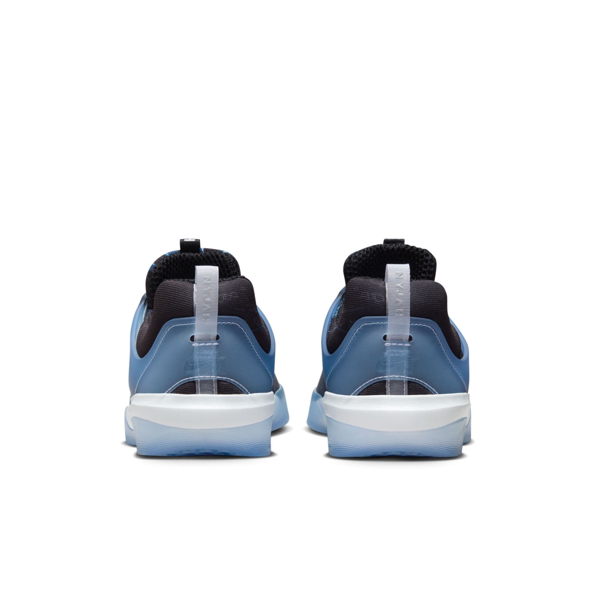 https://admin.plaze-shop.de/wp-content/uploads/2023/11/NikeSB_Nyjah_3_FB2394-001_plaze-shop_7.jpeg