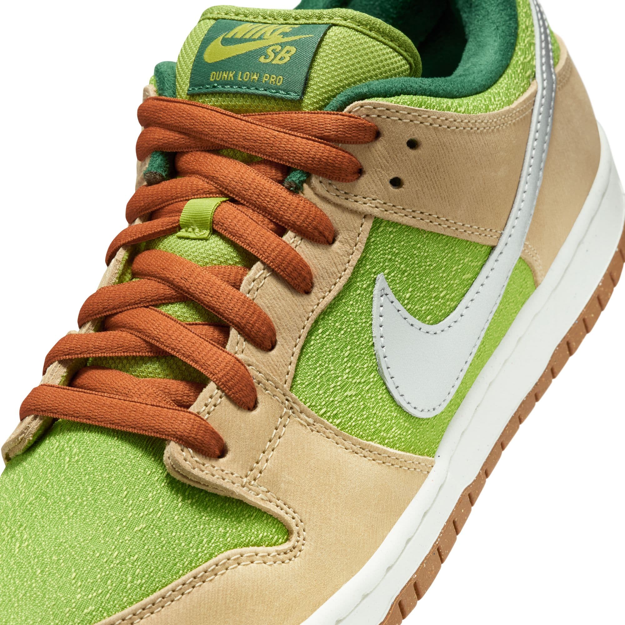 https://admin.plaze-shop.de/wp-content/uploads/2024/08/NikeSB_FQ7585-200_plaze-shop_1-3.jpeg