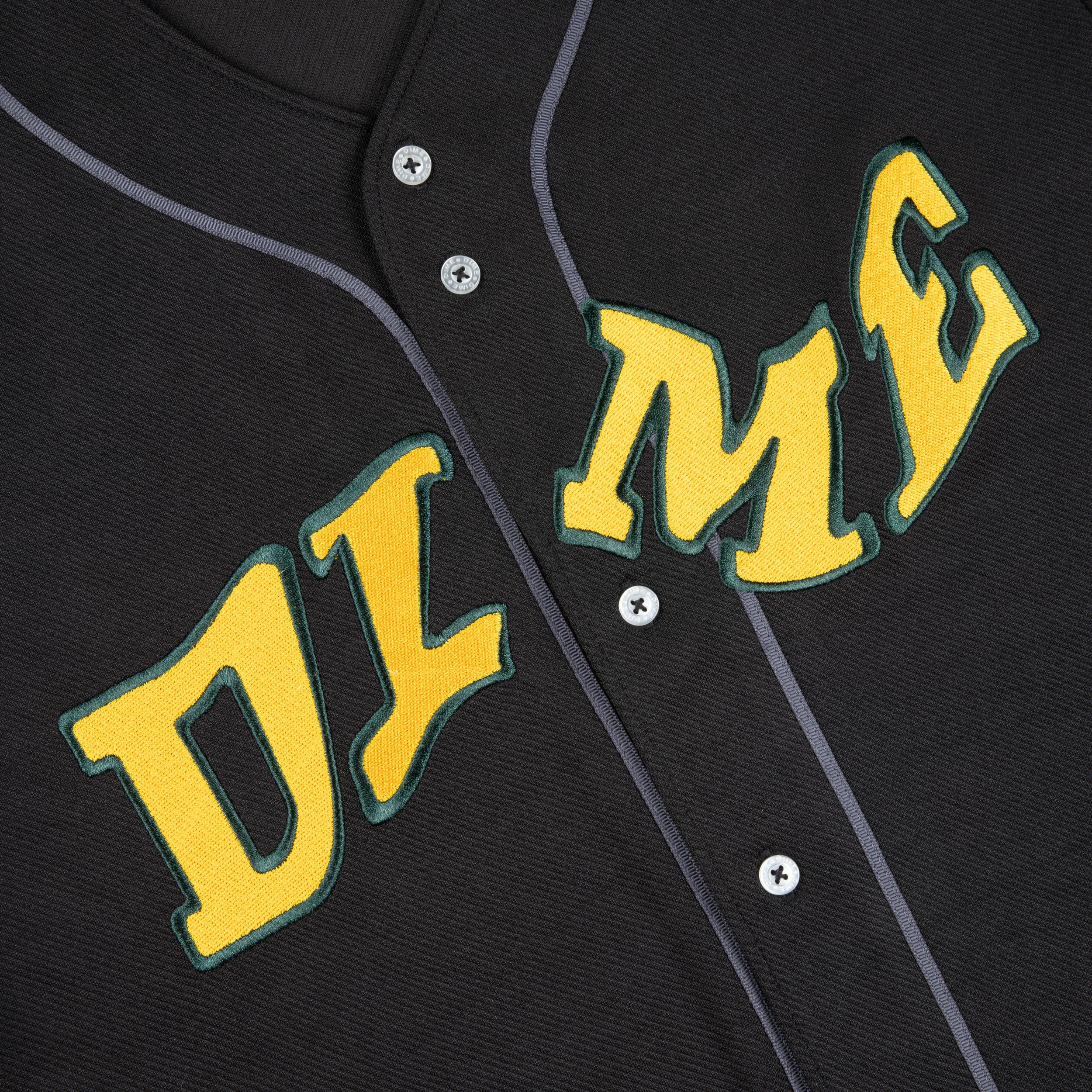 https://admin.plaze-shop.de/wp-content/uploads/2024/09/Dime_League_Jersey_Black_plaze-shop_1-2.jpg