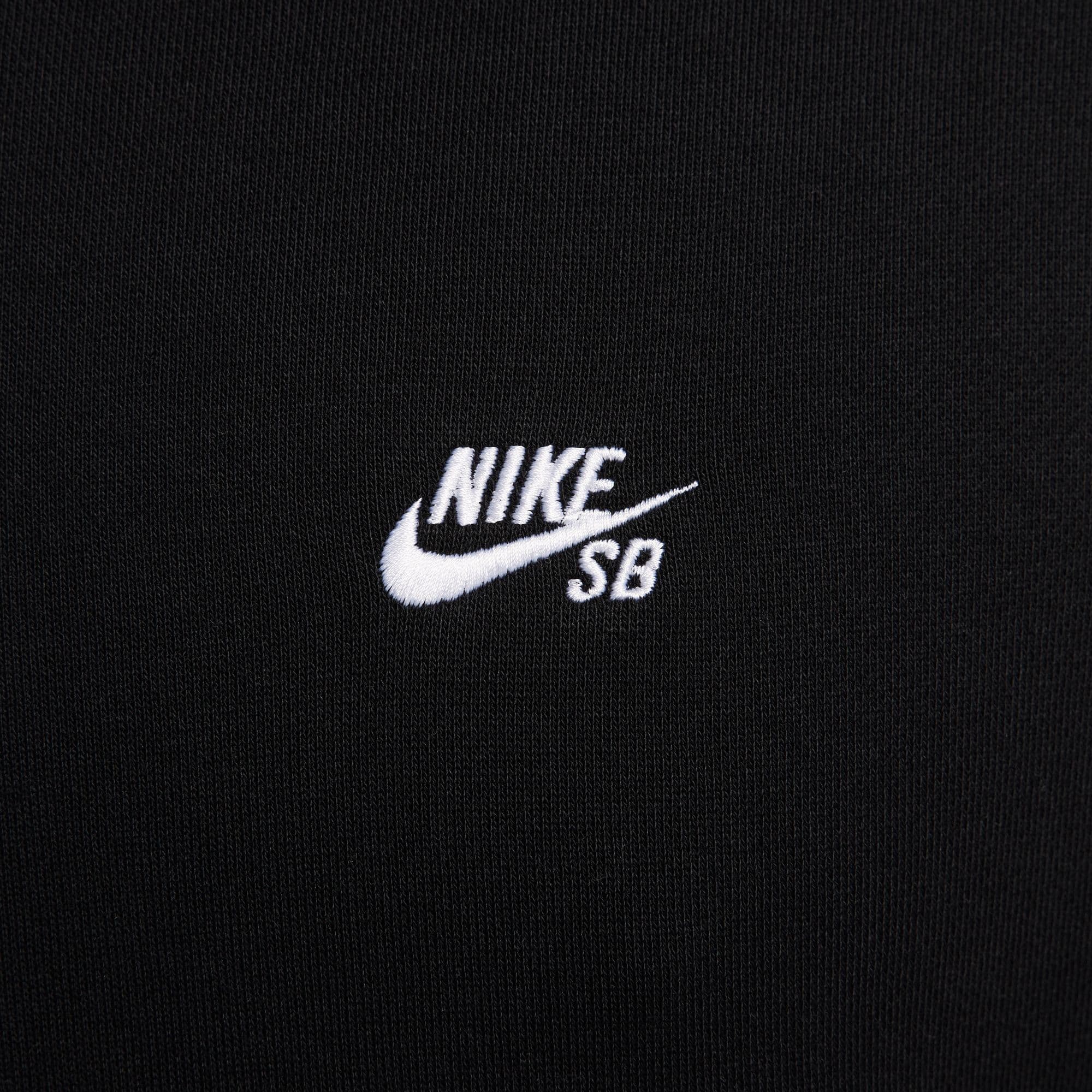 https://admin.plaze-shop.de/wp-content/uploads/2024/10/NikeSB_FV7351-010_plaze-shop_1-2.jpeg