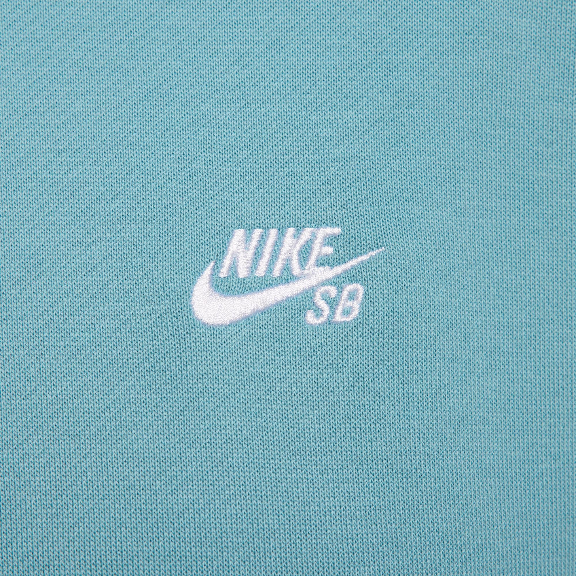 https://admin.plaze-shop.de/wp-content/uploads/2024/10/NikeSB_FV7351-464_plaze-shop_1-2.jpeg