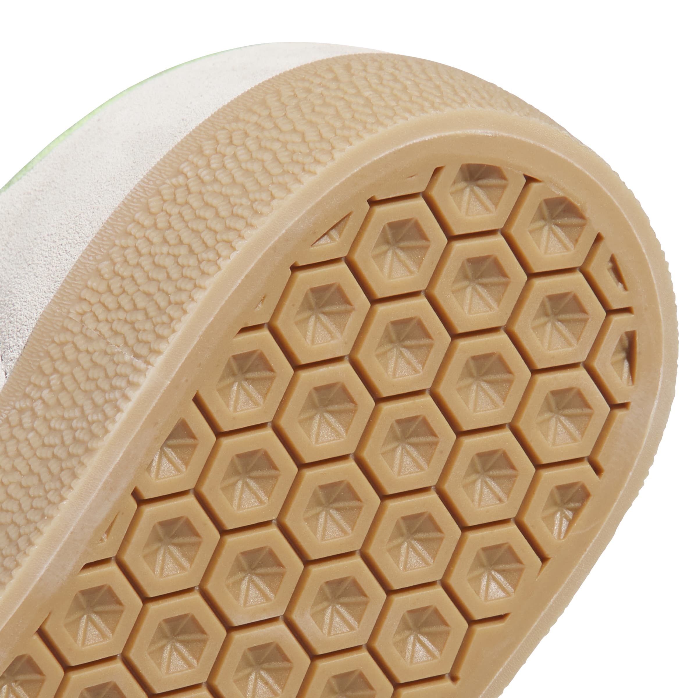 https://admin.plaze-shop.de/wp-content/uploads/2025/02/Adidas_Gazelle_JP5858_plaze-shop_100002.jpg