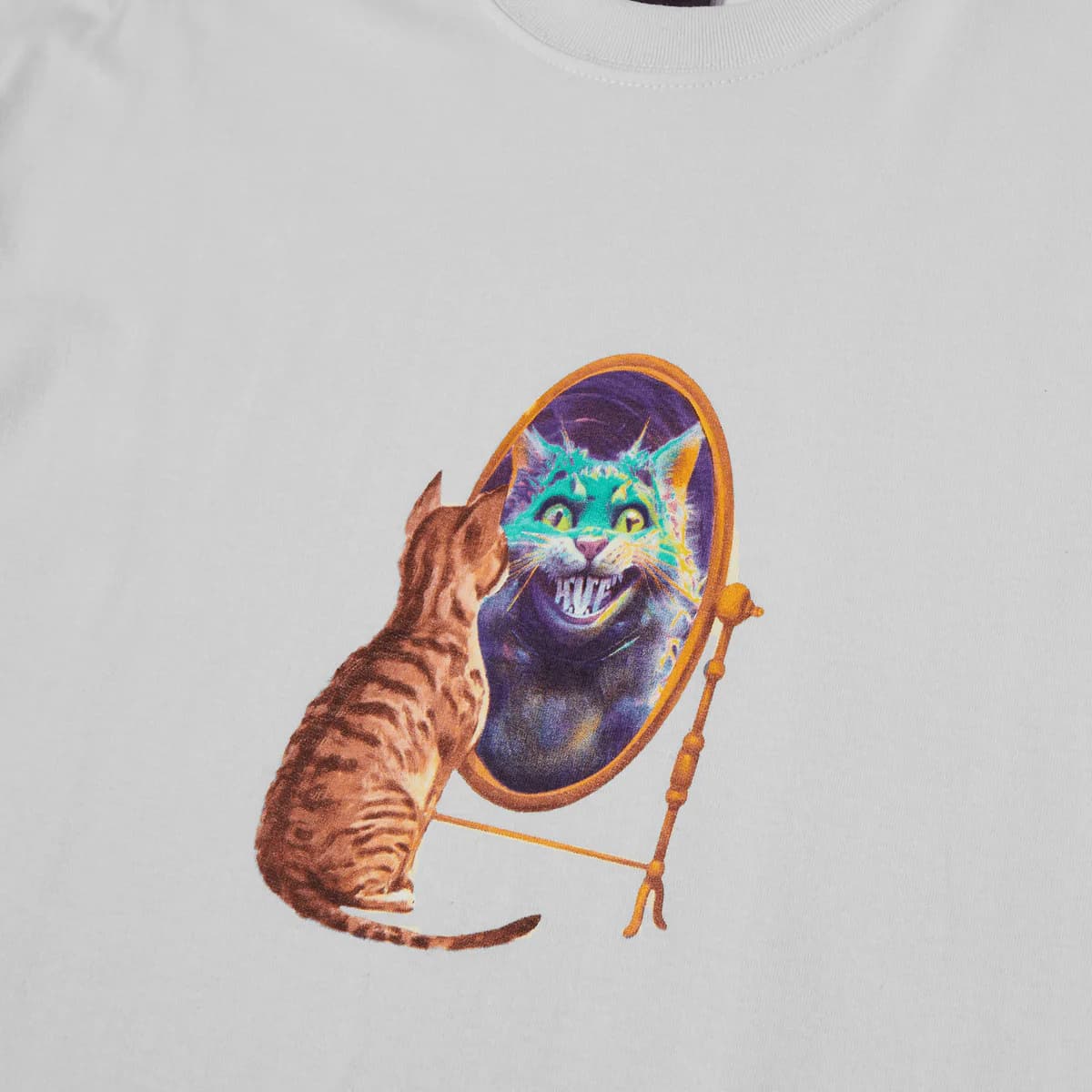https://admin.plaze-shop.de/wp-content/uploads/2025/04/HUF_Mirror_Tee_White_plaze-shop_1-2.webp