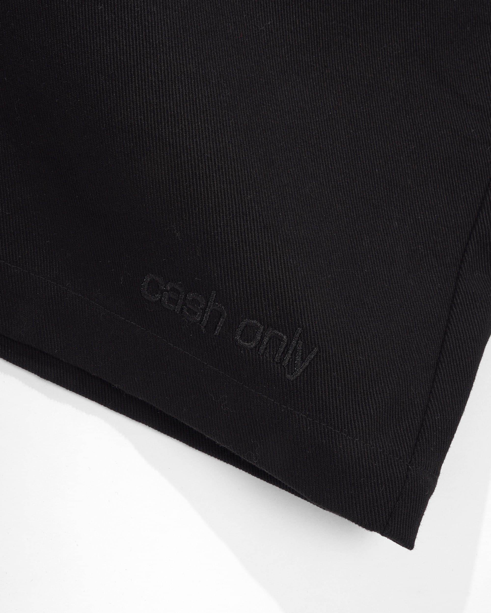 https://admin.plaze-shop.de/wp-content/uploads/2025/07/Halfway-Shorts-Black-3.jpg