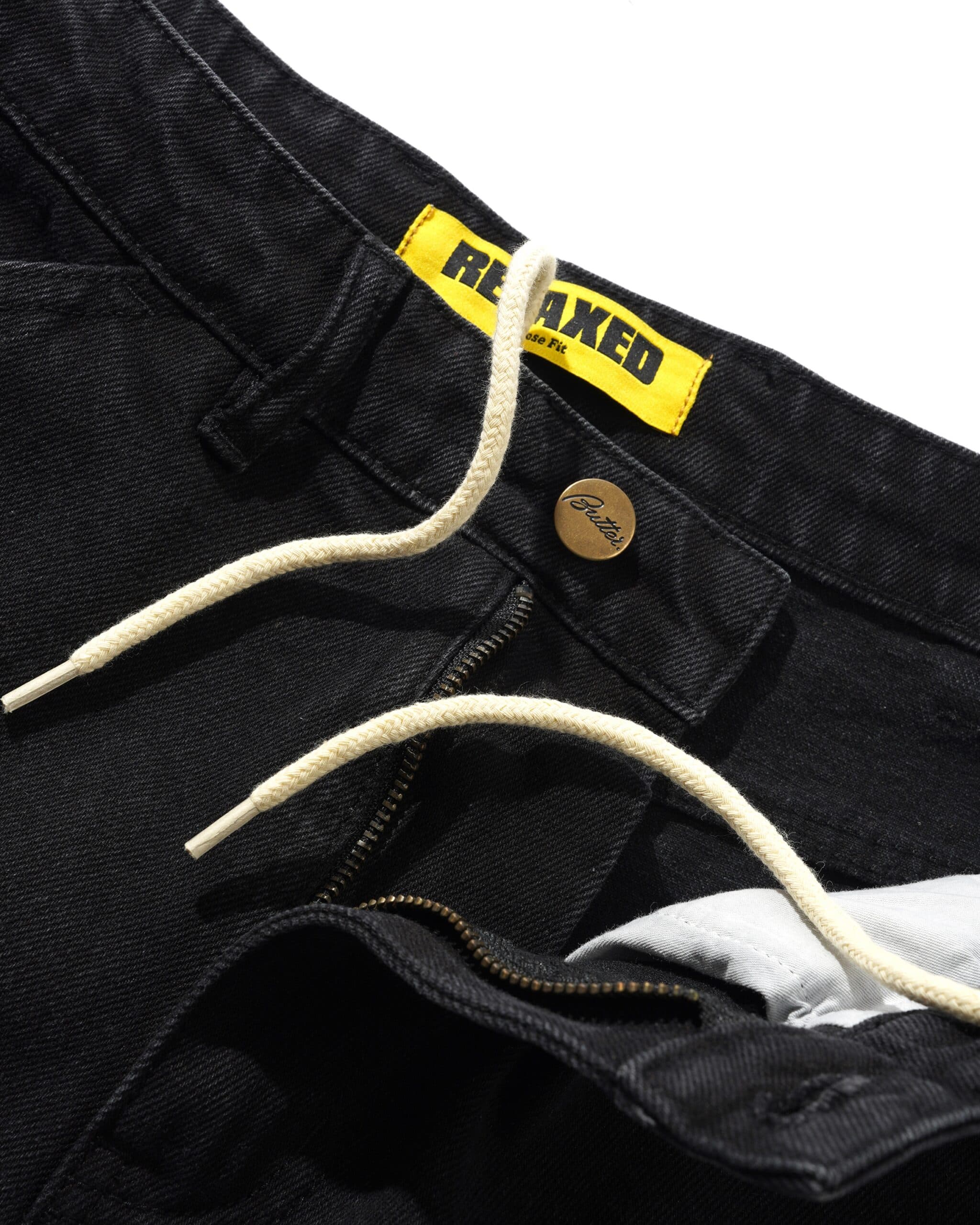 https://admin.plaze-shop.de/wp-content/uploads/2025/08/Witness-Denim-Jeans-Flat-Black-5-scaled.jpg