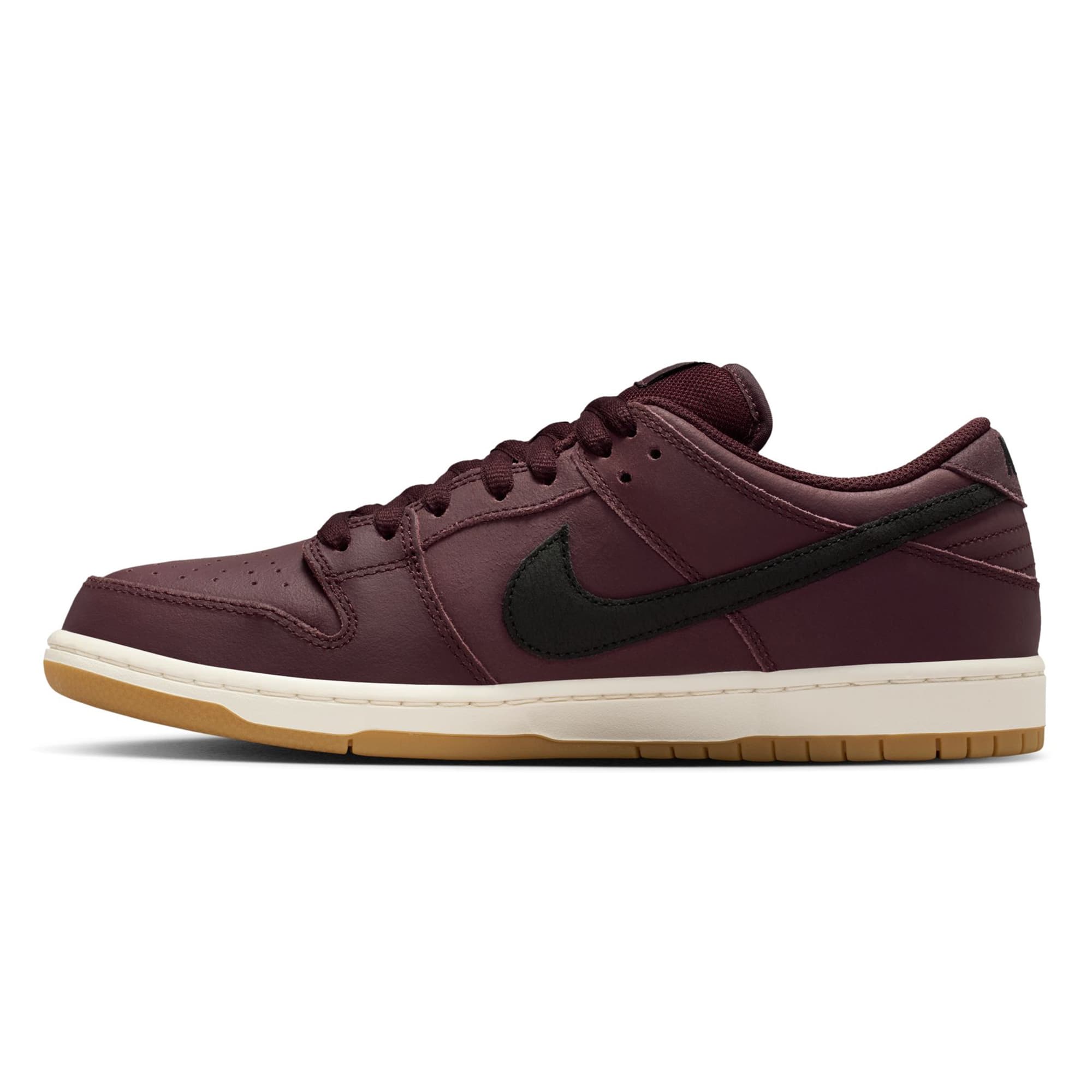 https://admin.plaze-shop.de/wp-content/uploads/2026/01/NIke-SB-Dunk-IO2304-600-2.jpg