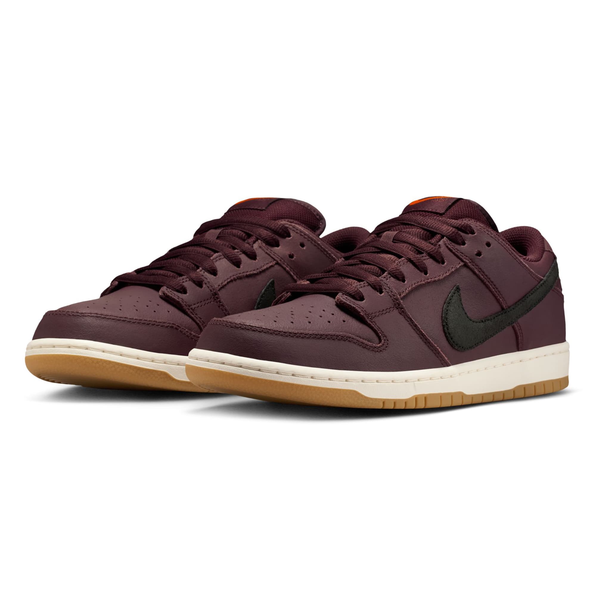 https://admin.plaze-shop.de/wp-content/uploads/2026/01/NIke-SB-Dunk-IO2304-600-4.jpg