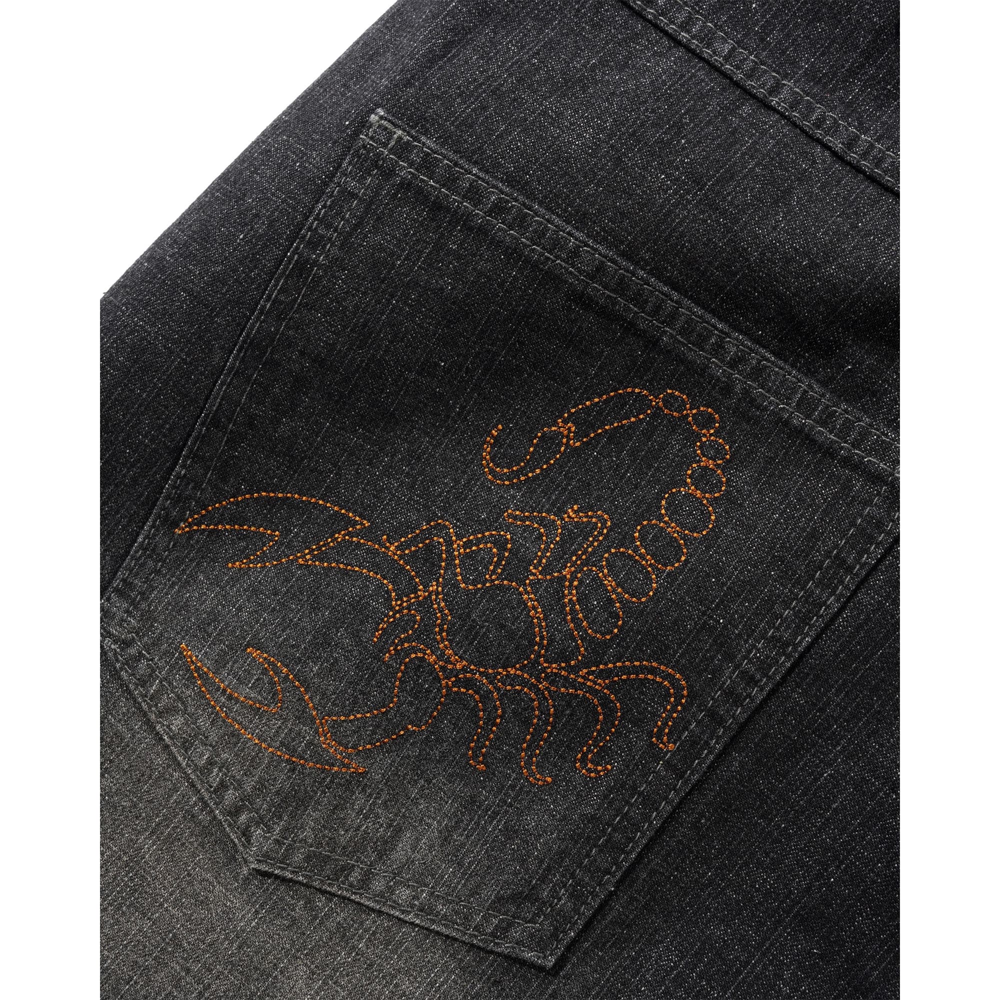 https://admin.plaze-shop.de/wp-content/uploads/2026/02/Scorpion-Stitch-Denim-Short-slub-black-3.jpg