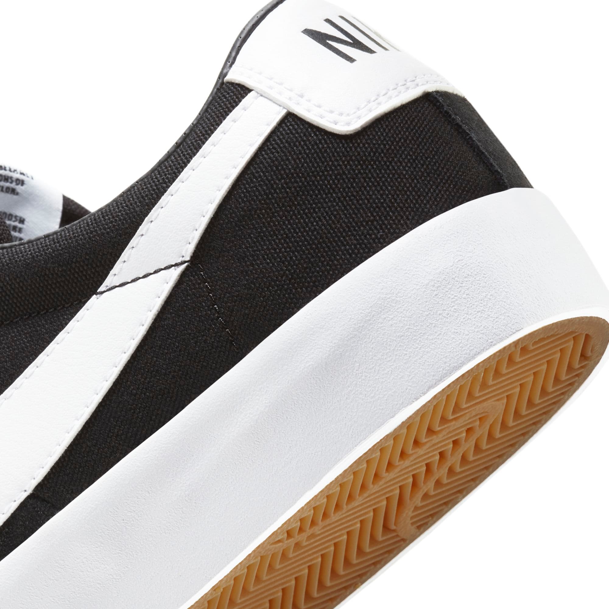 https://admin.plaze-shop.de/wp-content/uploads/2021/04/704939-001_nikesb_blazer-low-gt_bk-we_plaze-shop_5.jpeg
