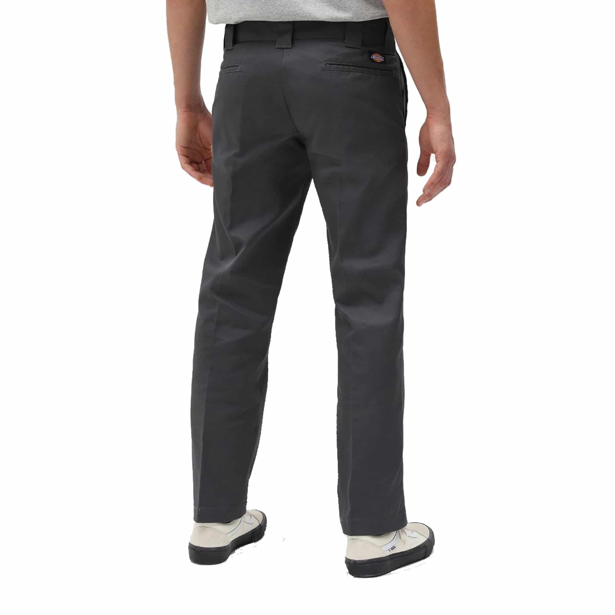 https://admin.plaze-shop.de/wp-content/uploads/2021/04/Dickies_873_Work_Pant_Charcoal_Plaze-Shop_2.jpg