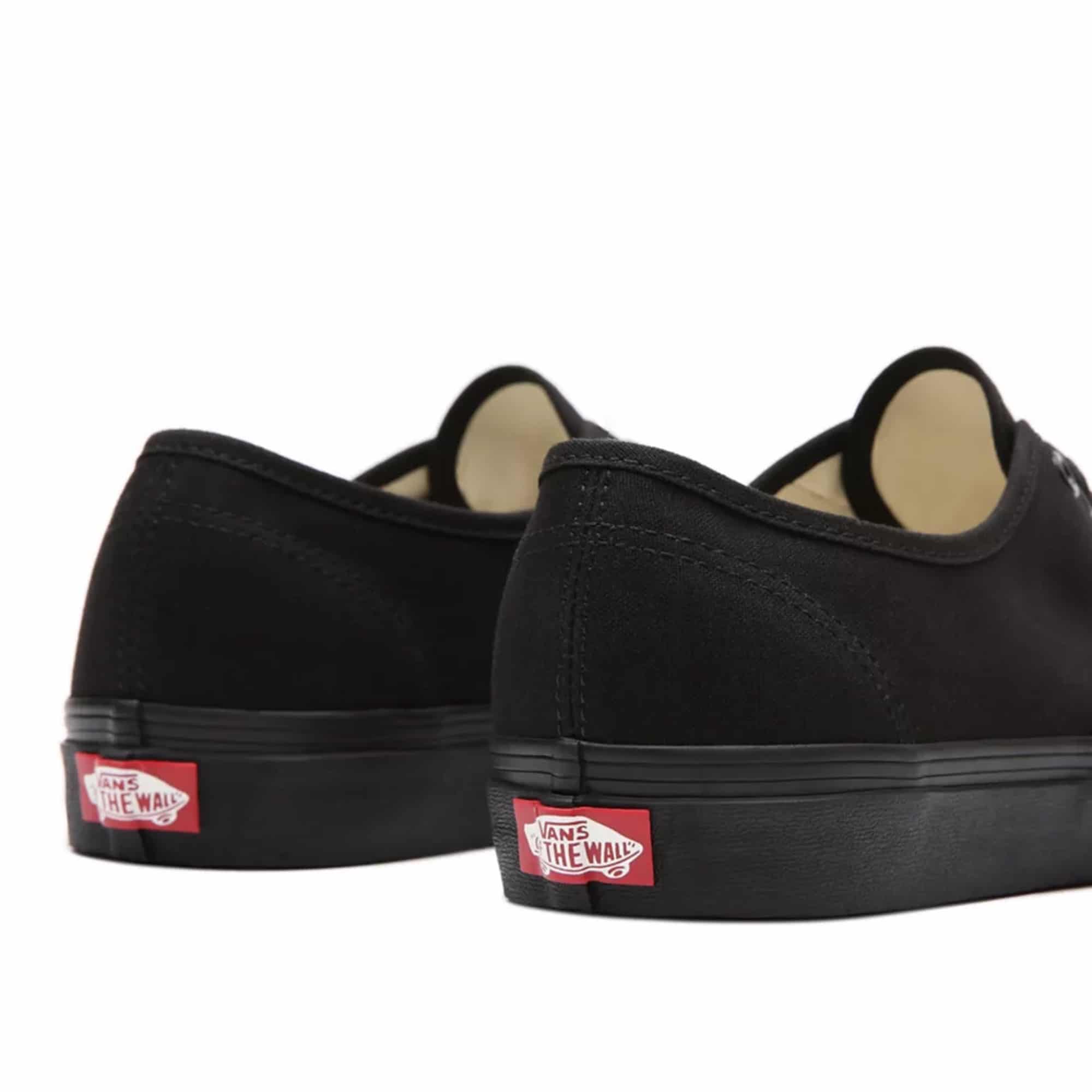 https://admin.plaze-shop.de/wp-content/uploads/2021/04/VN000EE3BKA1_Vans_Authentic_Black_Black_Plaze-Shop_3.jpg