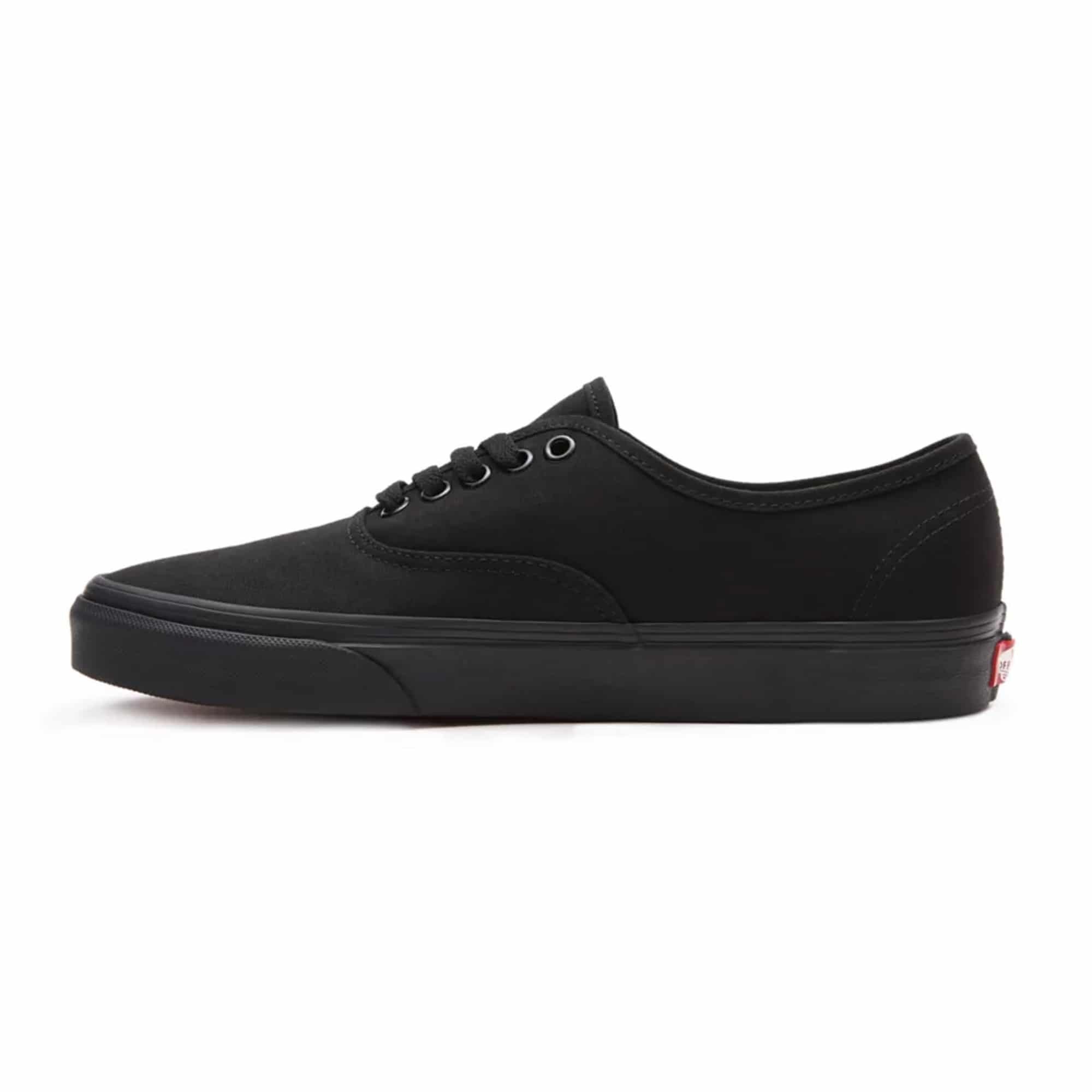 https://admin.plaze-shop.de/wp-content/uploads/2021/04/VN000EE3BKA1_Vans_Authentic_Black_Black_Plaze-Shop_5.jpg