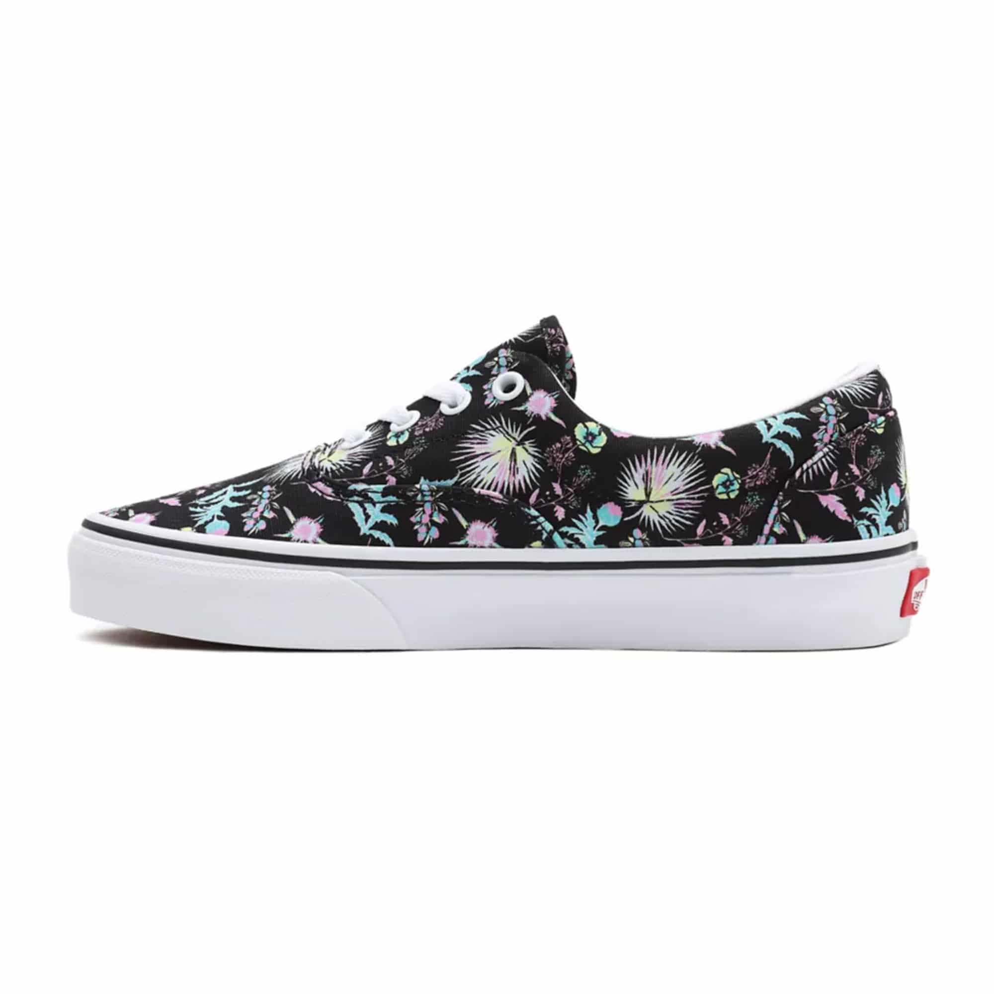 https://admin.plaze-shop.de/wp-content/uploads/2021/05/Vn0A54F13VD1_Vans_Era_Paradise_Floral_Plaze-Shop_8.jpg