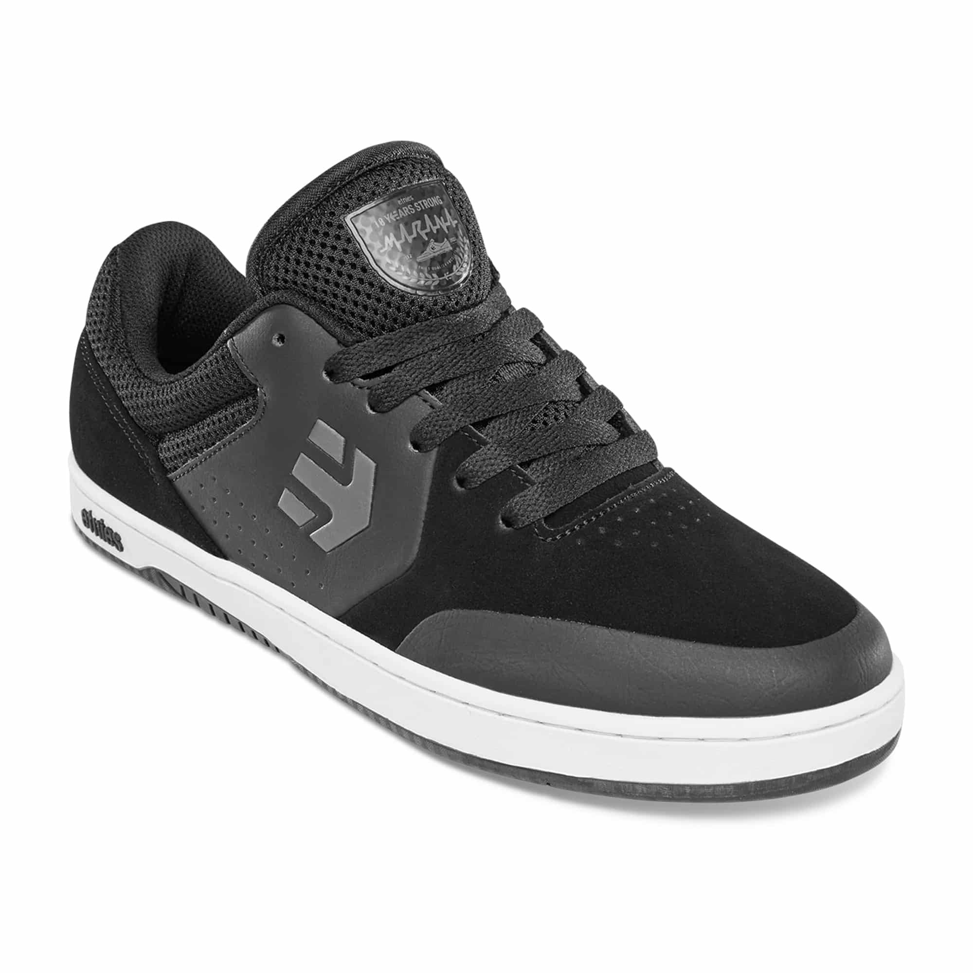https://admin.plaze-shop.de/wp-content/uploads/2022/07/4101000487-979_Etnies_Marana_OG_black-white_plaze-skateshop_2.jpg