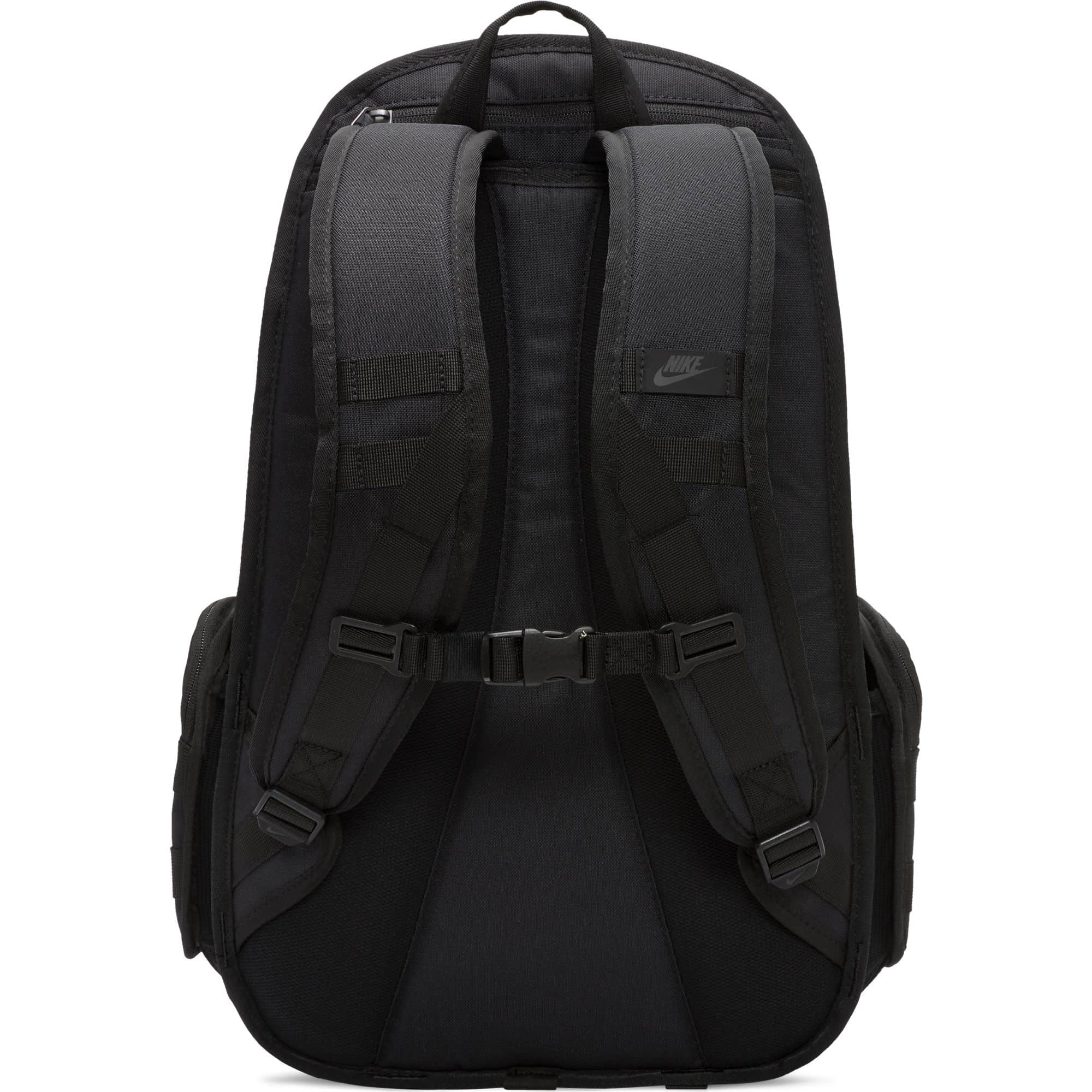 https://admin.plaze-shop.de/wp-content/uploads/2022/08/BA5971-014_Nike_RPM_Backpack_Black_Plaze-Shop_1.jpeg