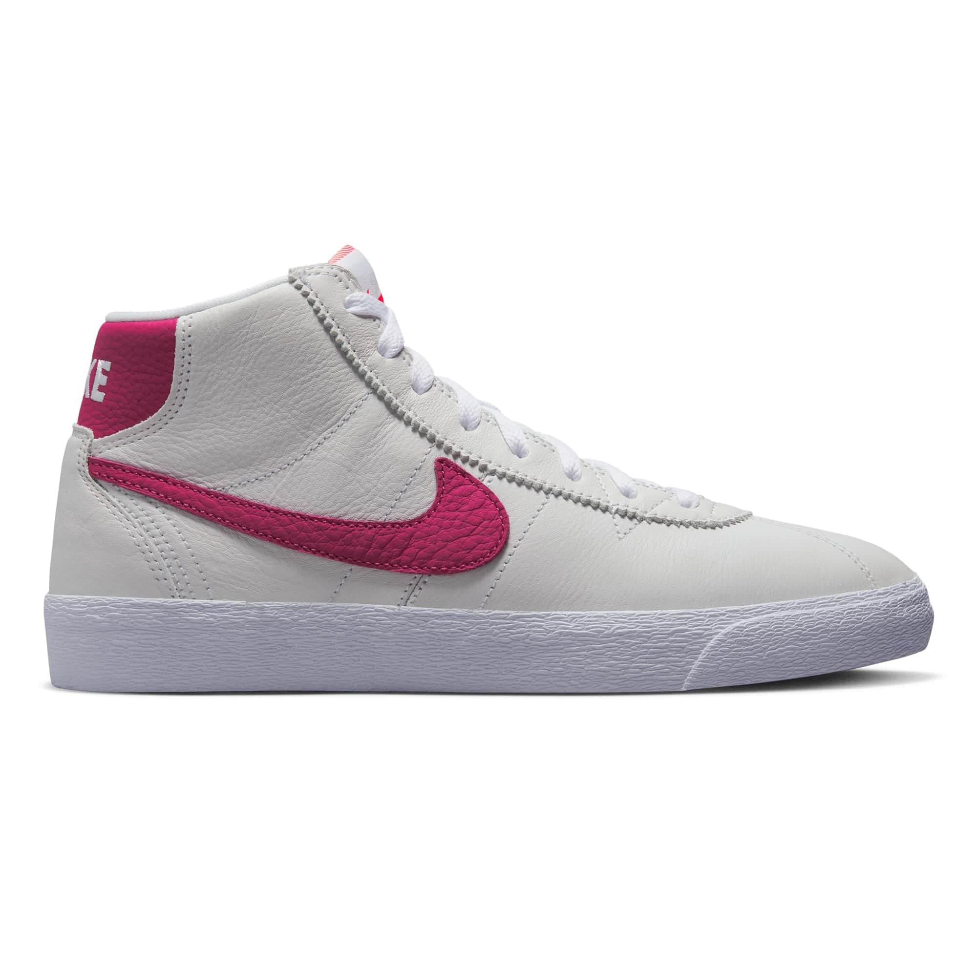 https://admin.plaze-shop.de/wp-content/uploads/2022/11/NikeSB_Bruin_High_DR0127-161_plaze-shop_1.jpeg