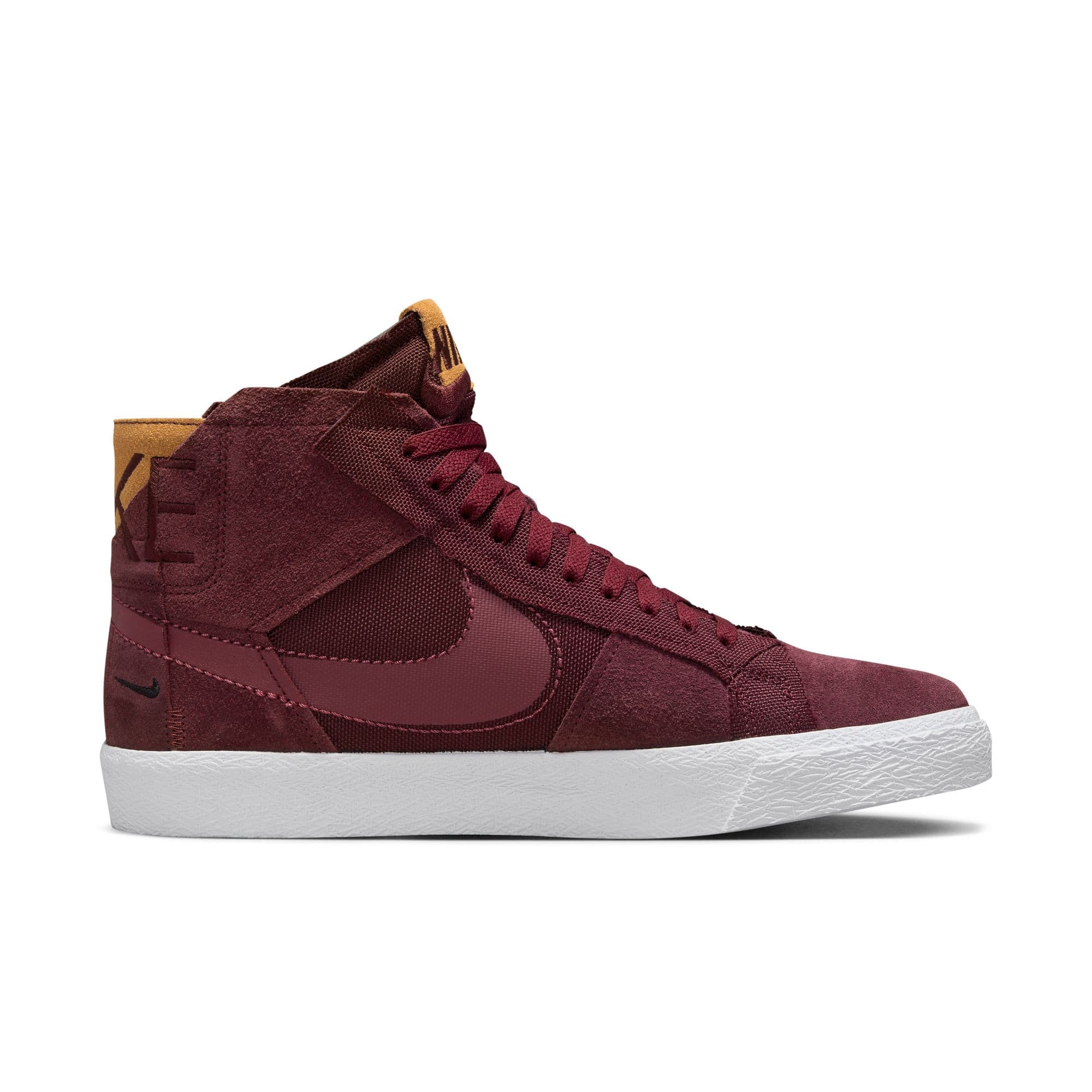https://admin.plaze-shop.de/wp-content/uploads/2023/03/NikeSB_Zoom_Blazer_Mid_PRM_Midnight_Maroon_plaze-shop_7.jpeg