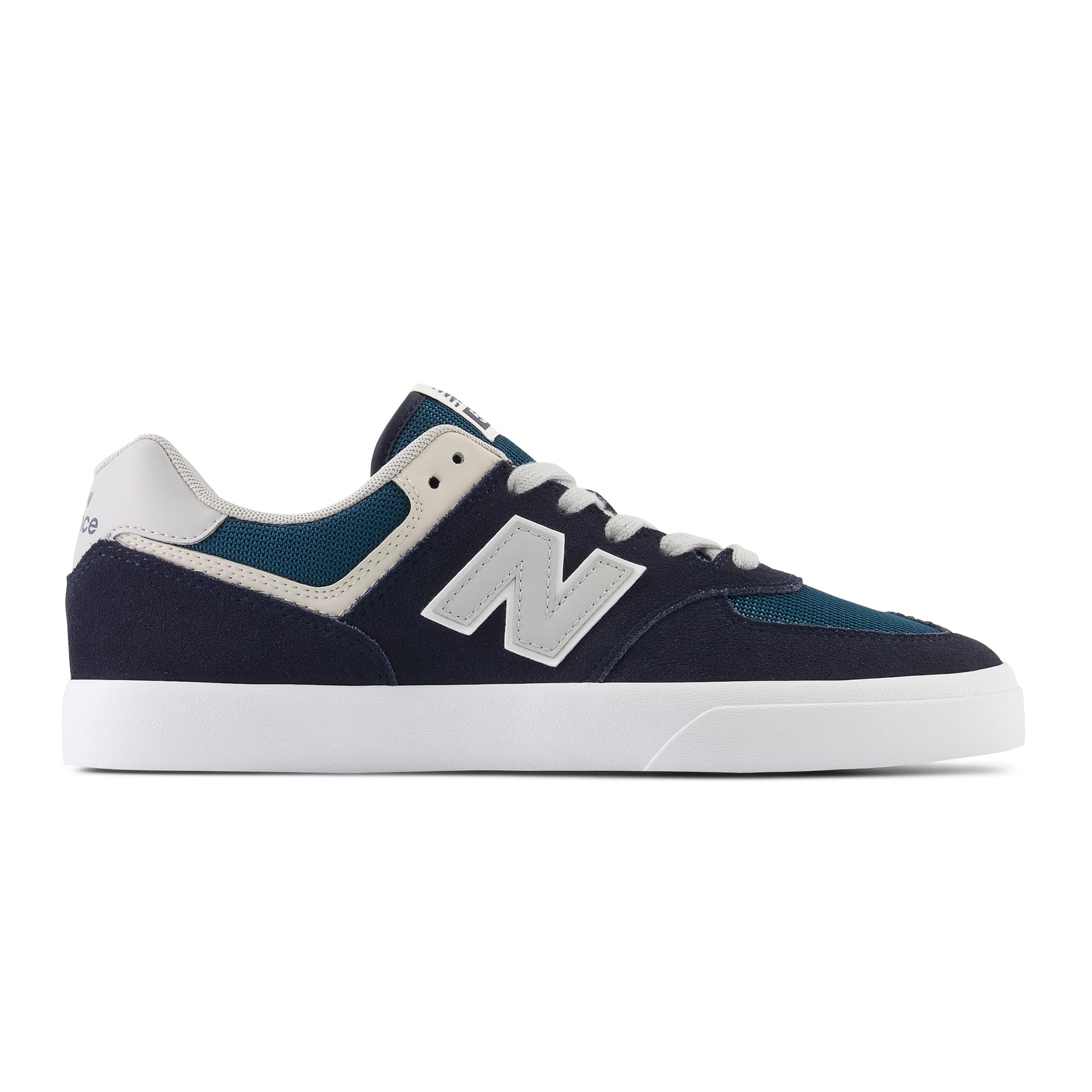 https://admin.plaze-shop.de/wp-content/uploads/2023/08/NM574VCN_NewBalance_574Vulc_navy-grey_plaze-skateshop_2.jpg
