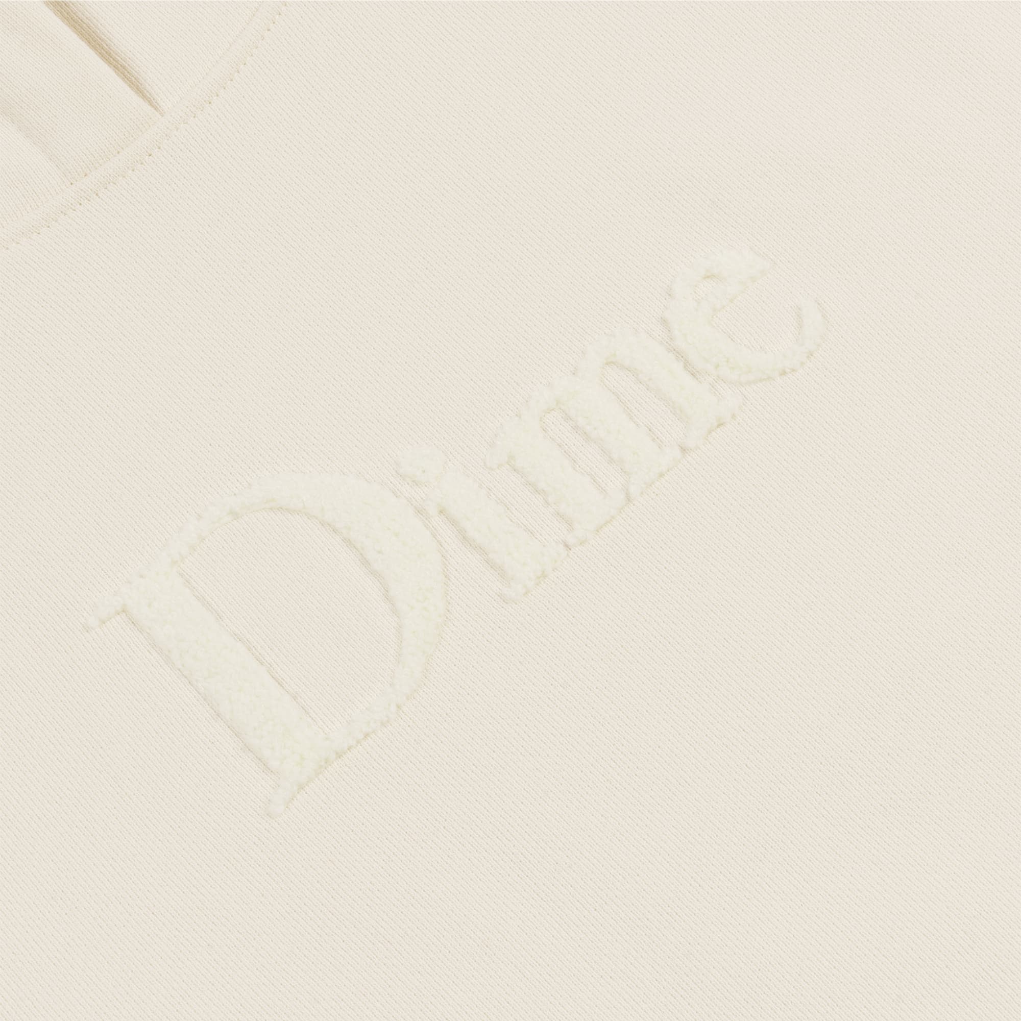 https://admin.plaze-shop.de/wp-content/uploads/2023/09/Dime_ClassicChenilleLogoHoodie_bone_plaze-skateshop_2.jpg