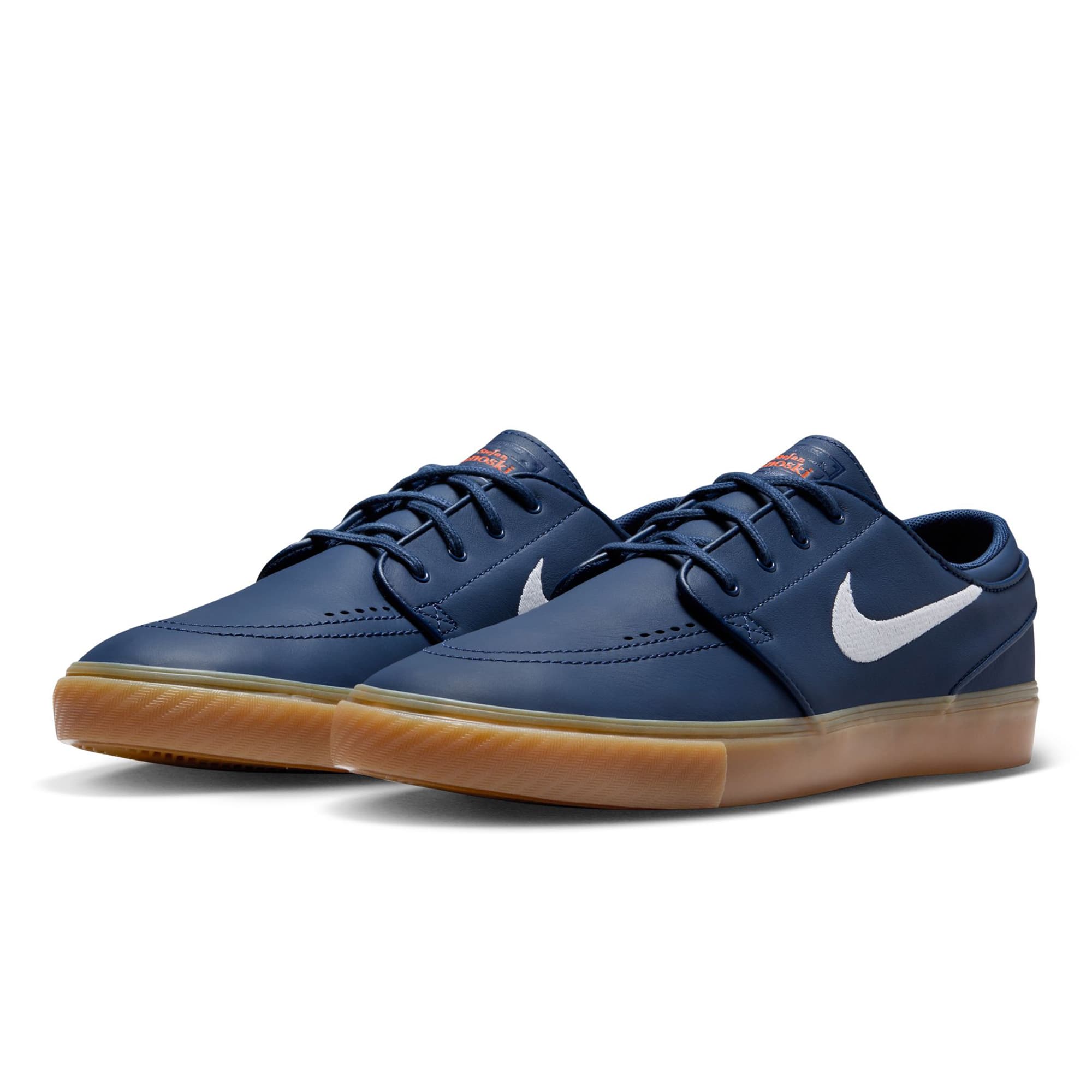https://admin.plaze-shop.de/wp-content/uploads/2024/02/FJ1675-400_NikeSB_Janoski-OG_navy-gum_plaze-skateshop_4.jpg
