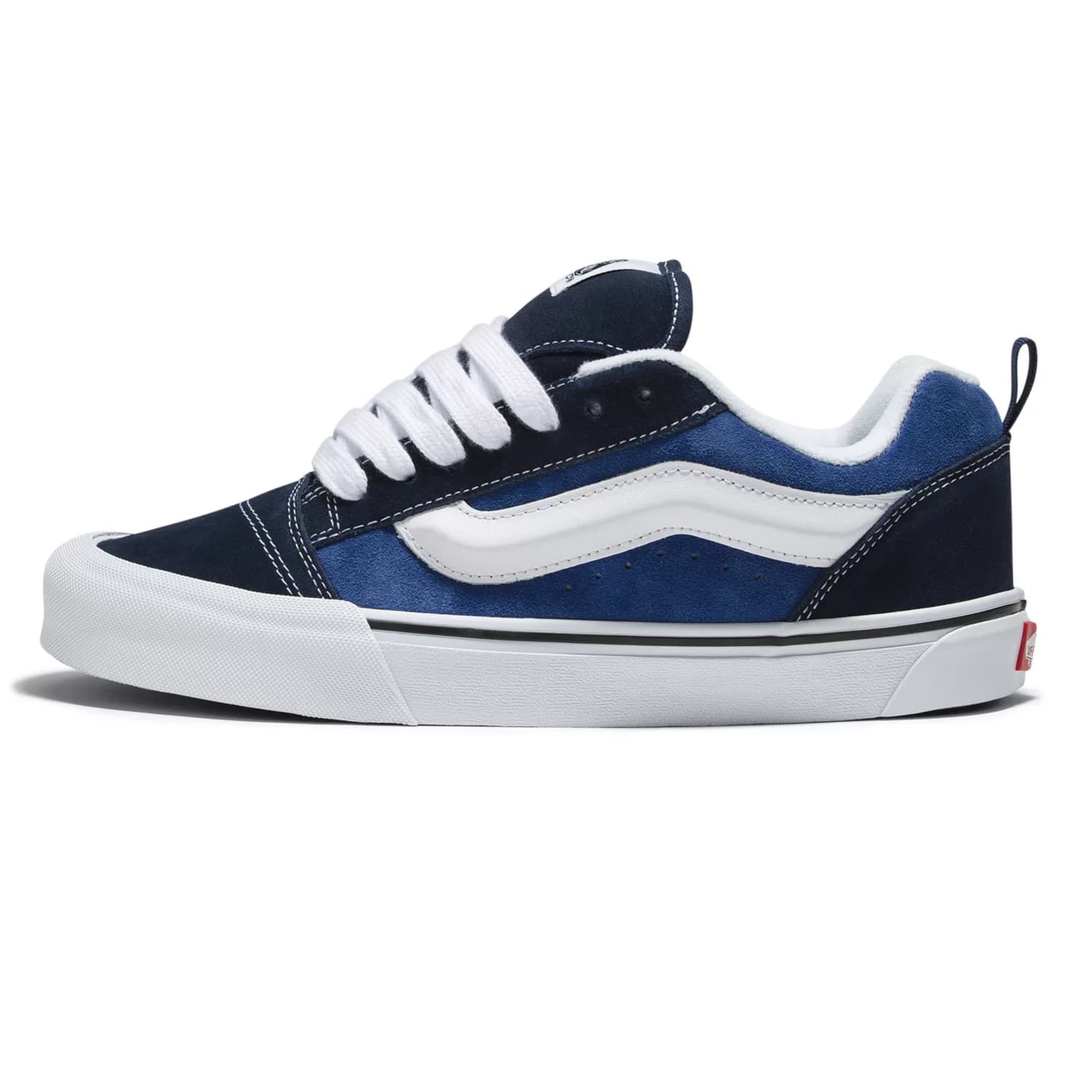 https://admin.plaze-shop.de/wp-content/uploads/2024/02/Vans_Knu_Skool_VN0009QCNWD1_plaze-shop_2.webp