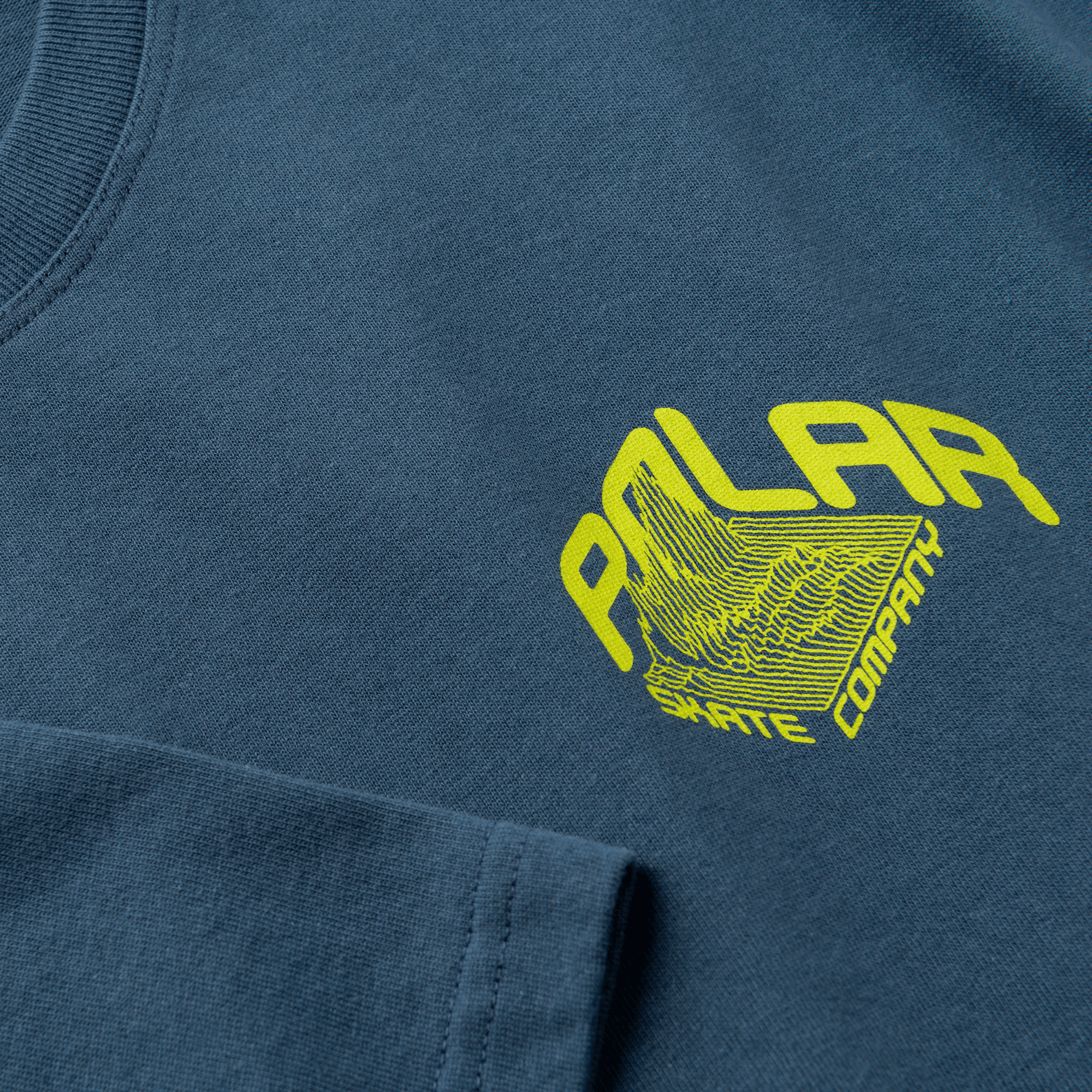 https://admin.plaze-shop.de/wp-content/uploads/2024/03/Polar_Skate_Co_Graph_Tee_Grey_Blue_plaze-shop_1-3.png