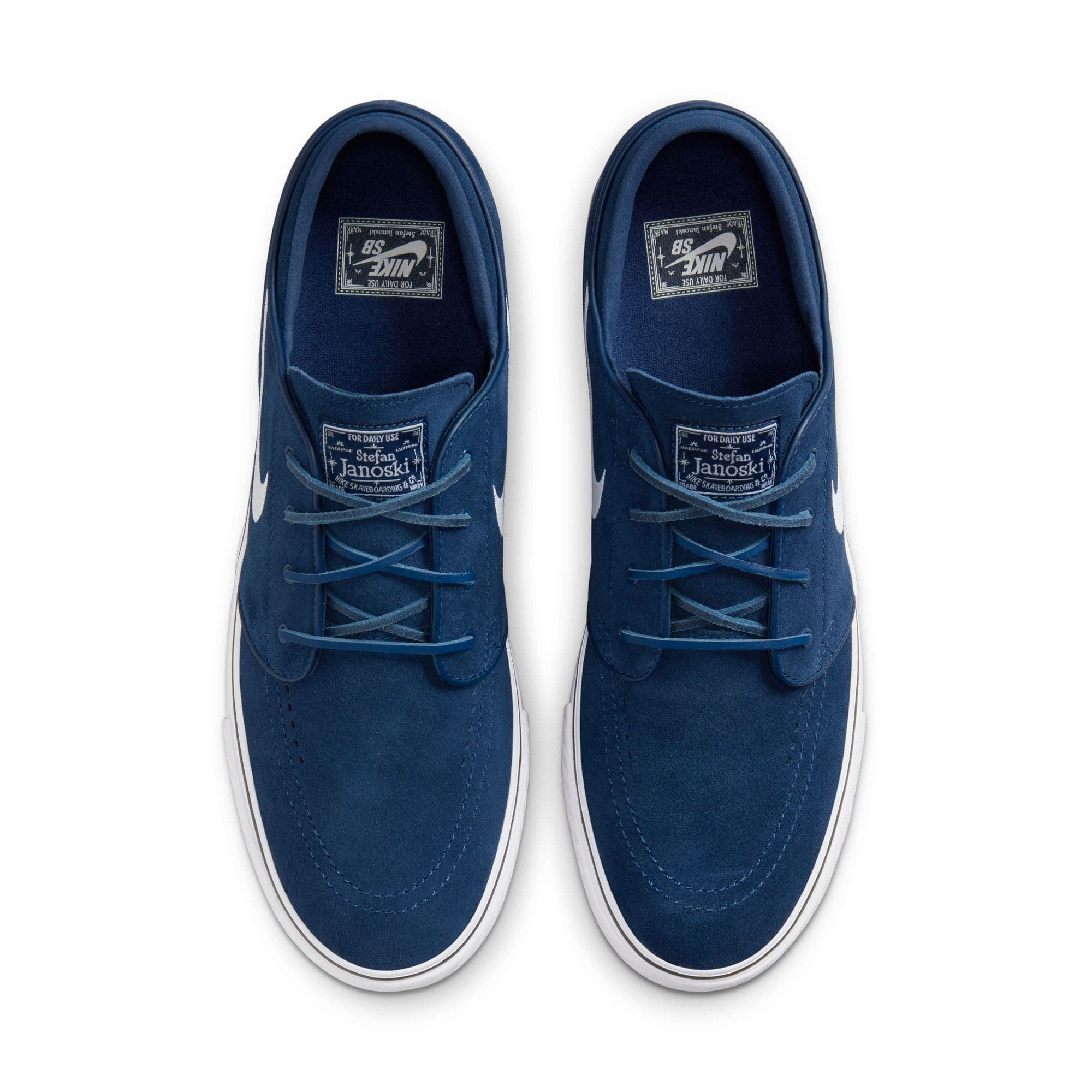 https://admin.plaze-shop.de/wp-content/uploads/2024/04/NikeSB_FD6757-400_Janoski_OG_plaze-shop_1-7.jpeg