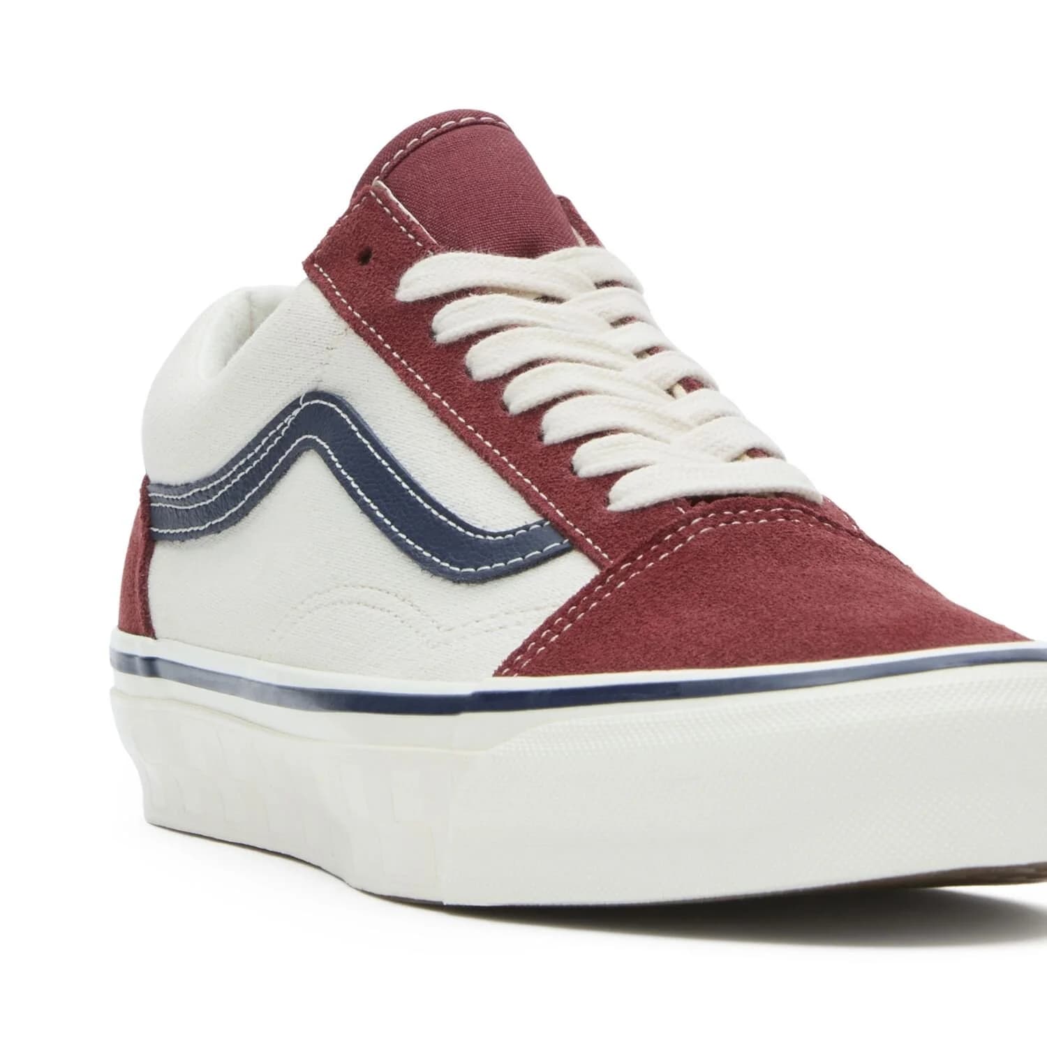 https://admin.plaze-shop.de/wp-content/uploads/2024/04/Vans_Old_Skool_36_Twill_Russet_Brown_VN000CT97BF1_plaze-shop_1-4.webp