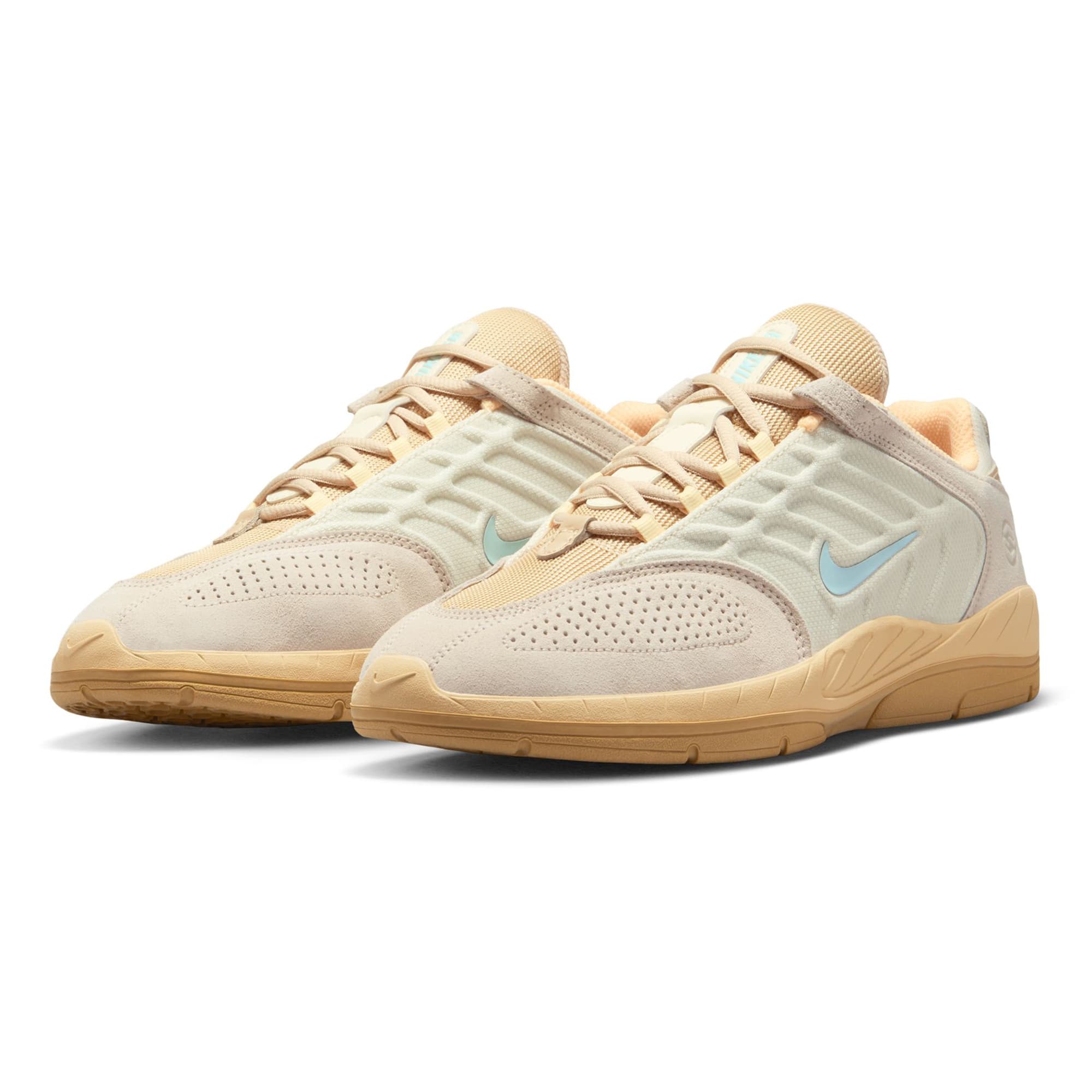 https://admin.plaze-shop.de/wp-content/uploads/2024/06/FZ4878_100_Nike_VertebraeTE_coconut-milk-jade-ice-cream_plaze-skateshop_4.jpg