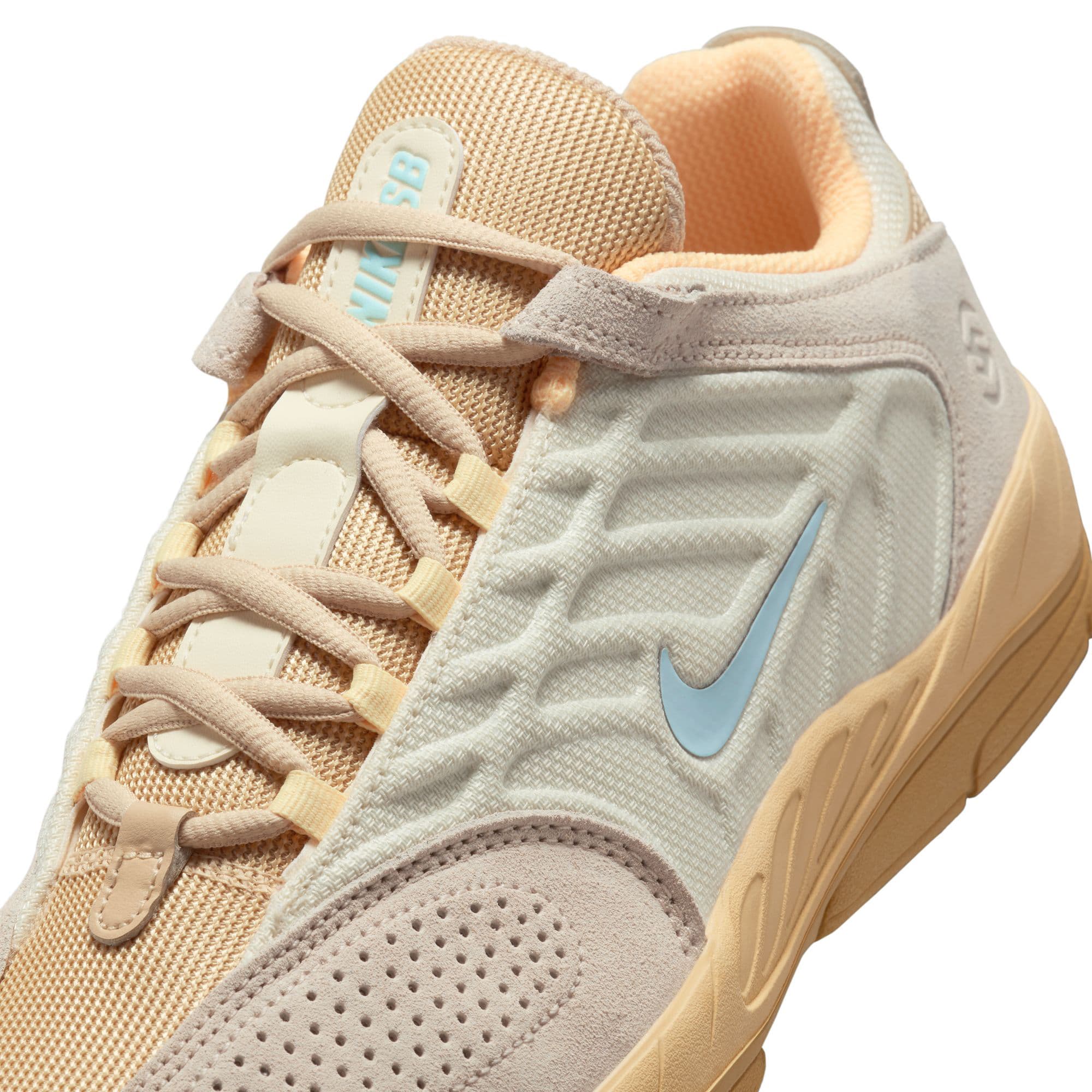 https://admin.plaze-shop.de/wp-content/uploads/2024/06/FZ4878_100_Nike_VertebraeTE_coconut-milk-jade-ice-cream_plaze-skateshop_7.jpg