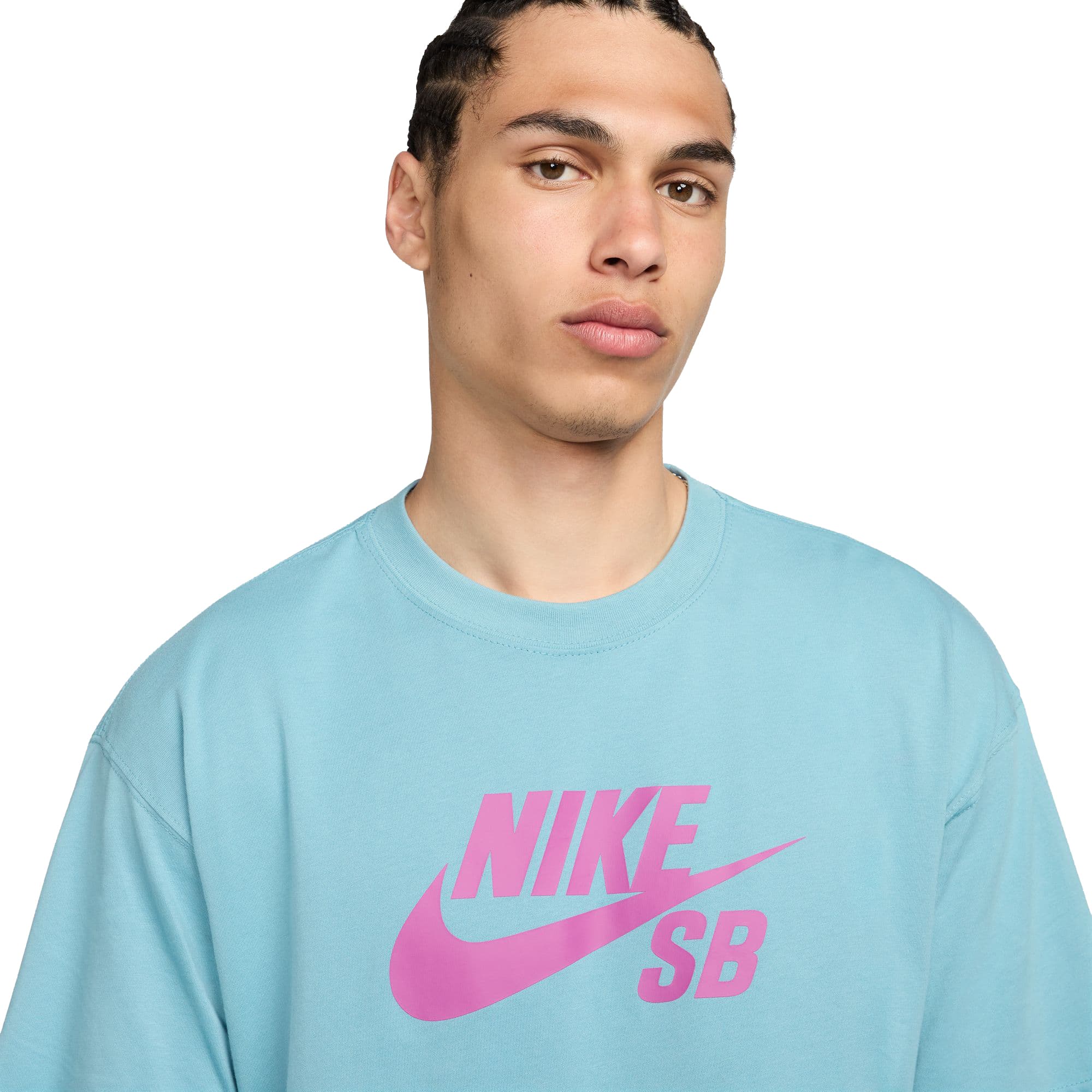 https://admin.plaze-shop.de/wp-content/uploads/2024/07/CV7539-464_NikeSB_LogoTee_turquoise-pink_plazeskateshop_3.jpg
