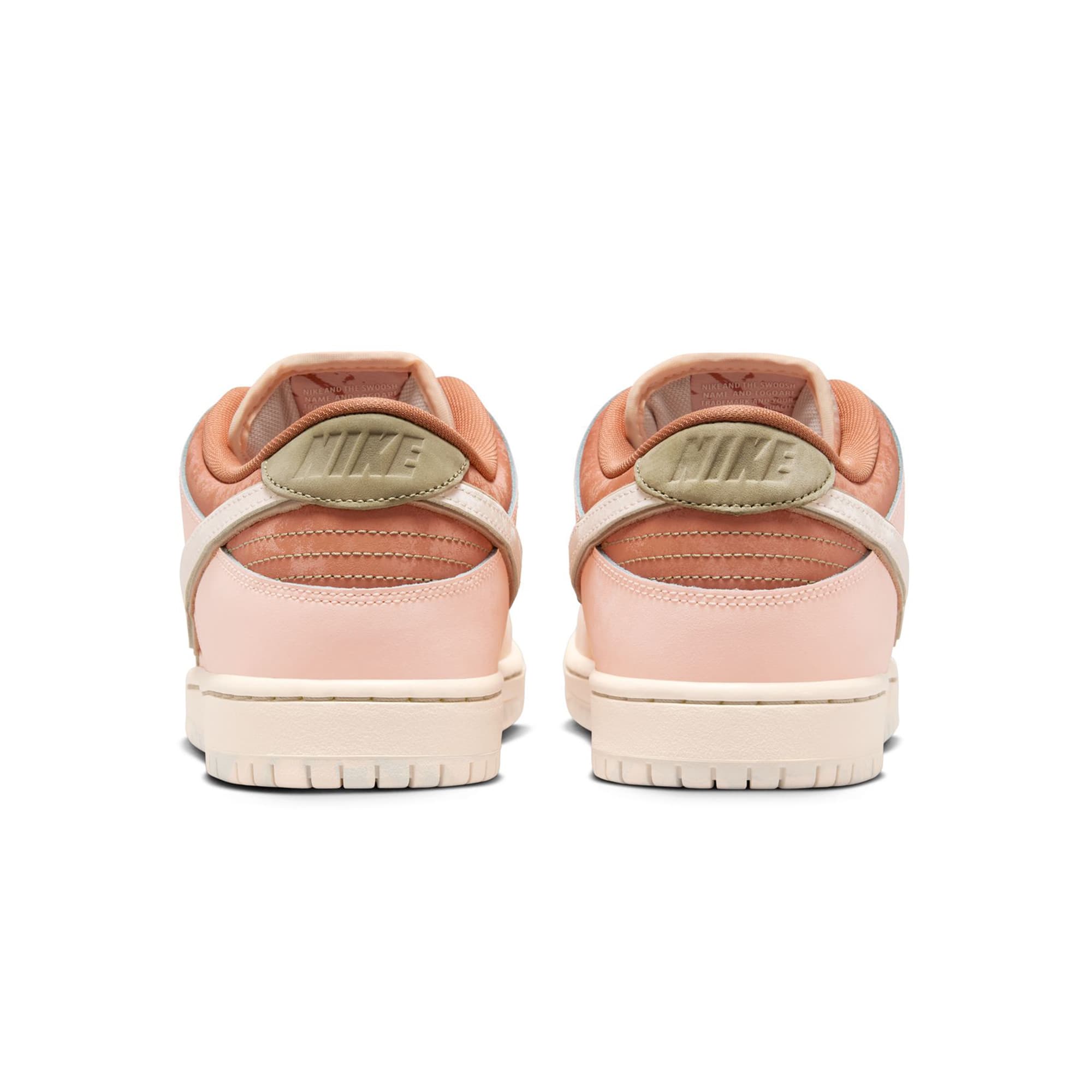 https://admin.plaze-shop.de/wp-content/uploads/2024/07/FV5926-200_NikeSB_Dunk-Low-PRM_amber-brown-guava-ice_plazeskateshop_6.jpg