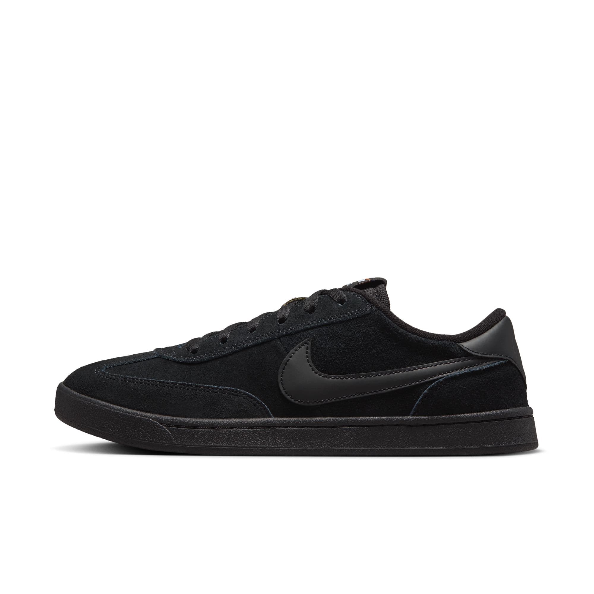 https://admin.plaze-shop.de/wp-content/uploads/2024/07/NikeSB_FC_Classic_Black_909096-002_plaze-shop_1-7.jpeg