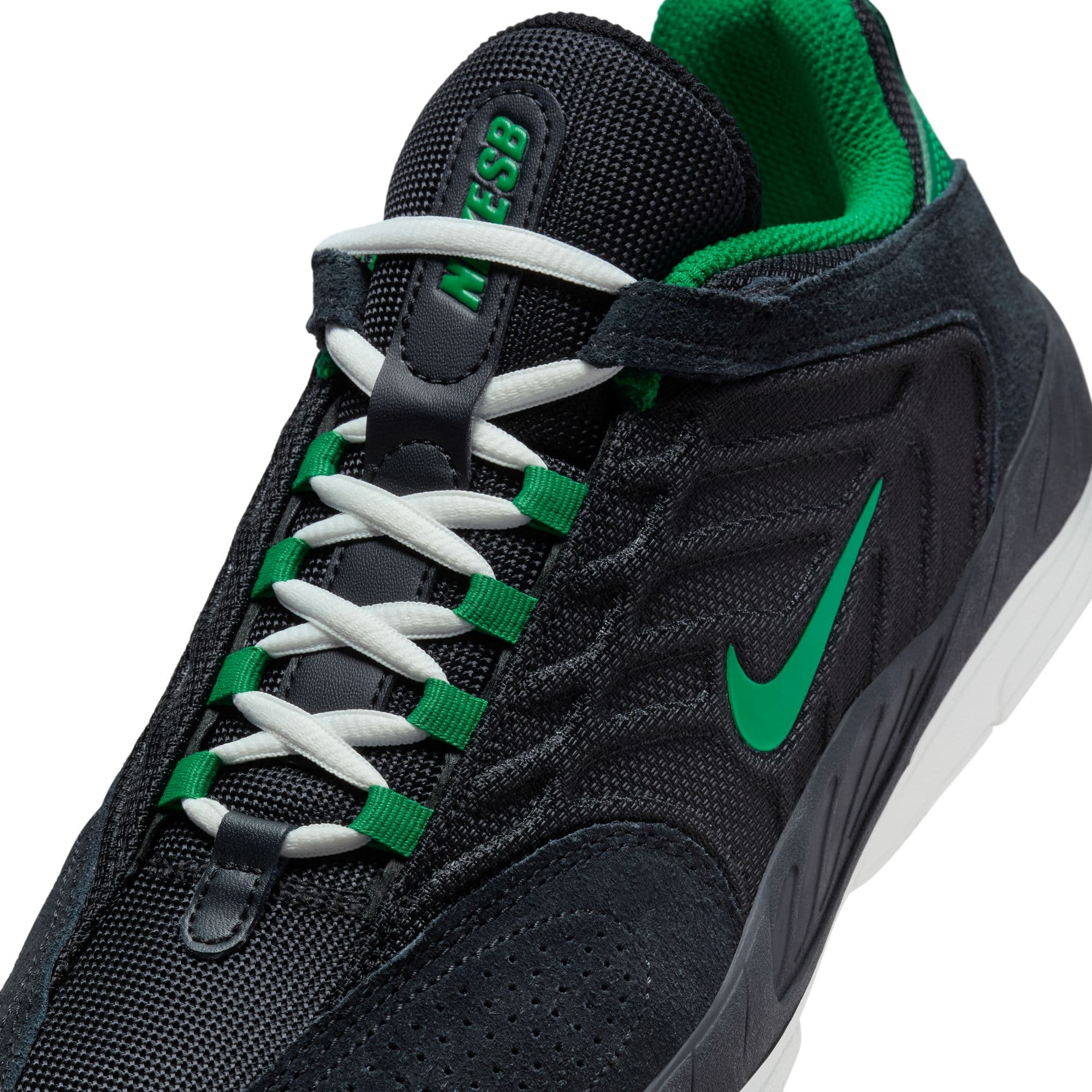 https://admin.plaze-shop.de/wp-content/uploads/2024/07/NikeSB_Vertebrae_fd4691-003_plaze-shop_1-3.jpeg