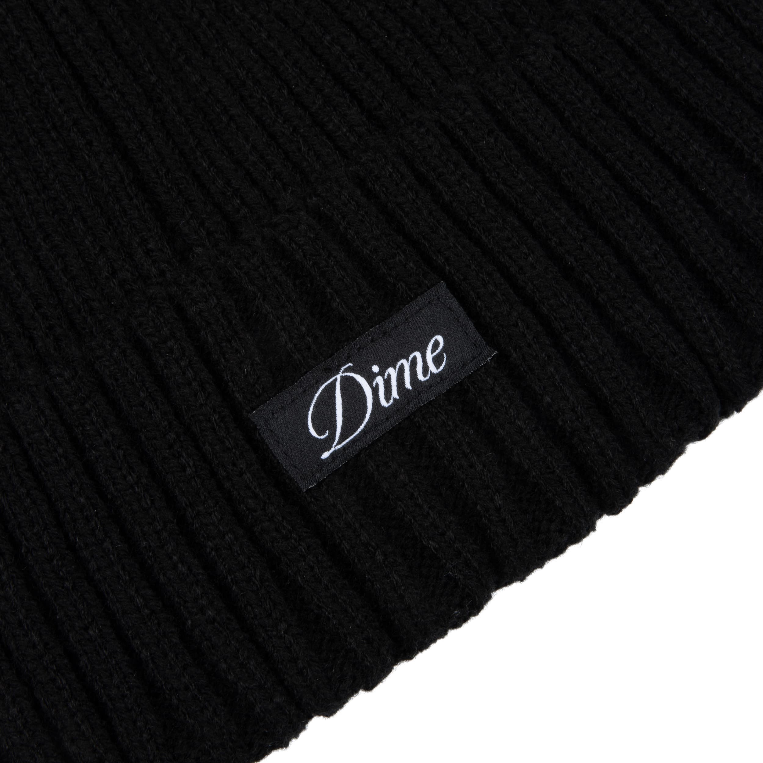 https://admin.plaze-shop.de/wp-content/uploads/2024/09/Dime_Cursive_Beanie_Black_plaze-shop_1-2.jpg