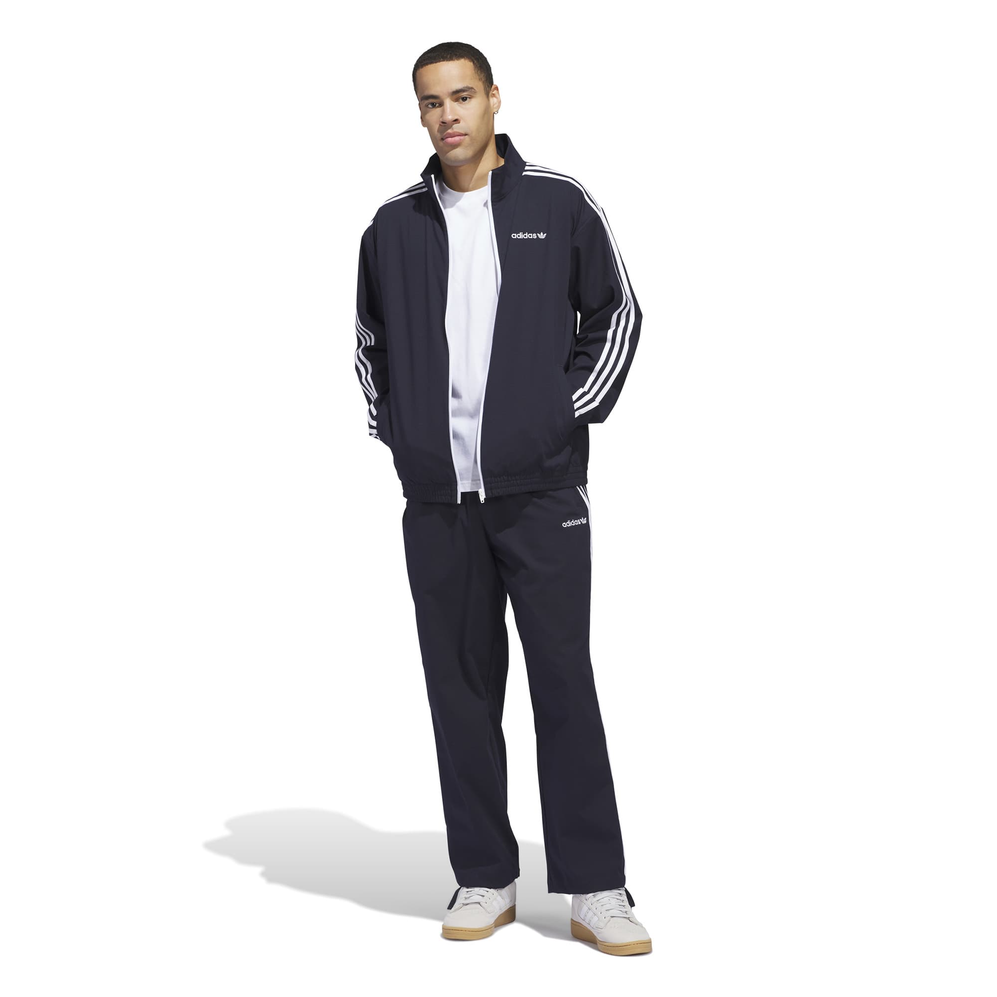 https://admin.plaze-shop.de/wp-content/uploads/2024/09/IY1631_AdidasSkateboarding_Superfire_Track_Jacket_Legink_plaze-skateshop_6.jpg