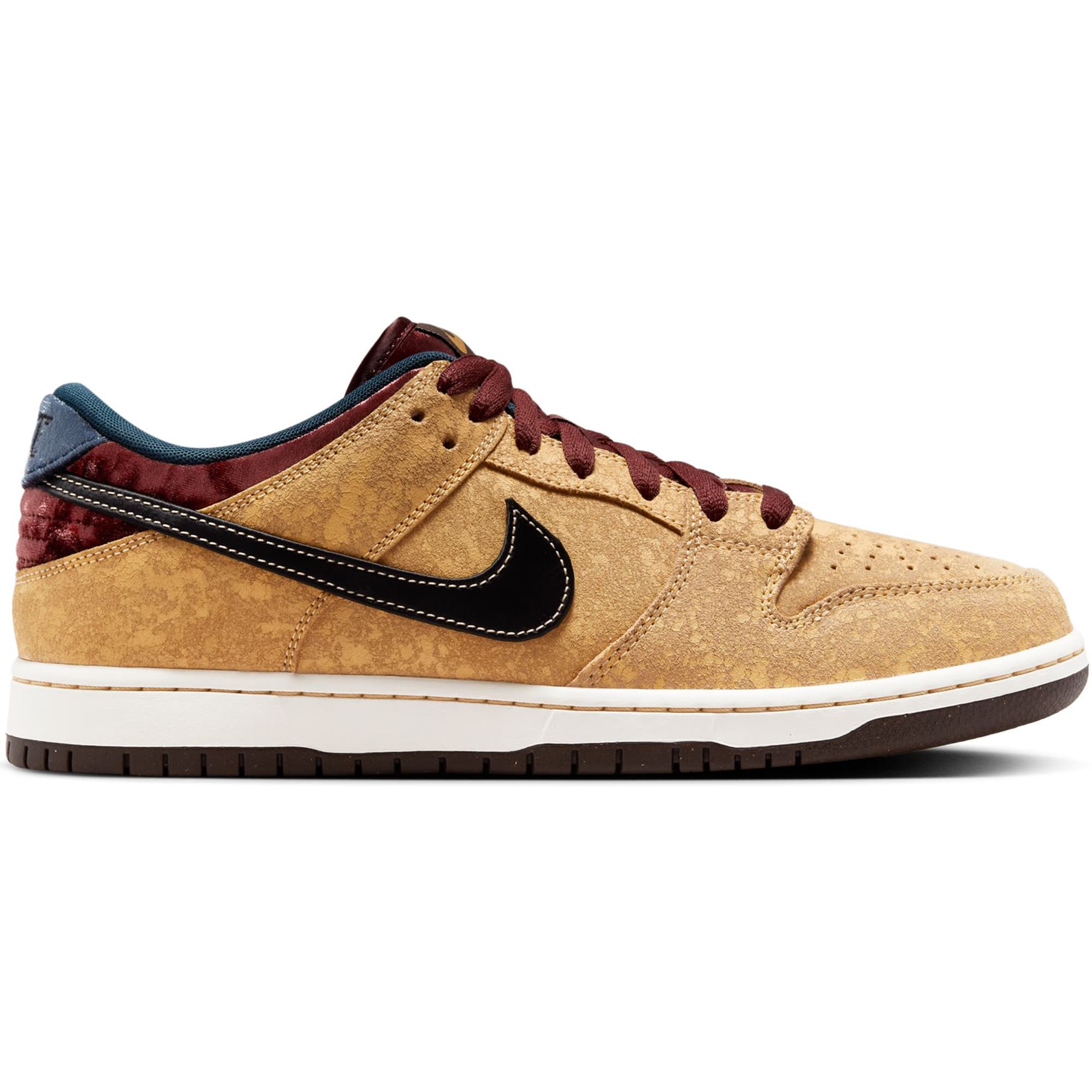 https://admin.plaze-shop.de/wp-content/uploads/2024/10/FZ1278-200_NikeSB_Dunk-Low-Pro_Celestial-Gold-Black_plazeskateshop_1.jpg